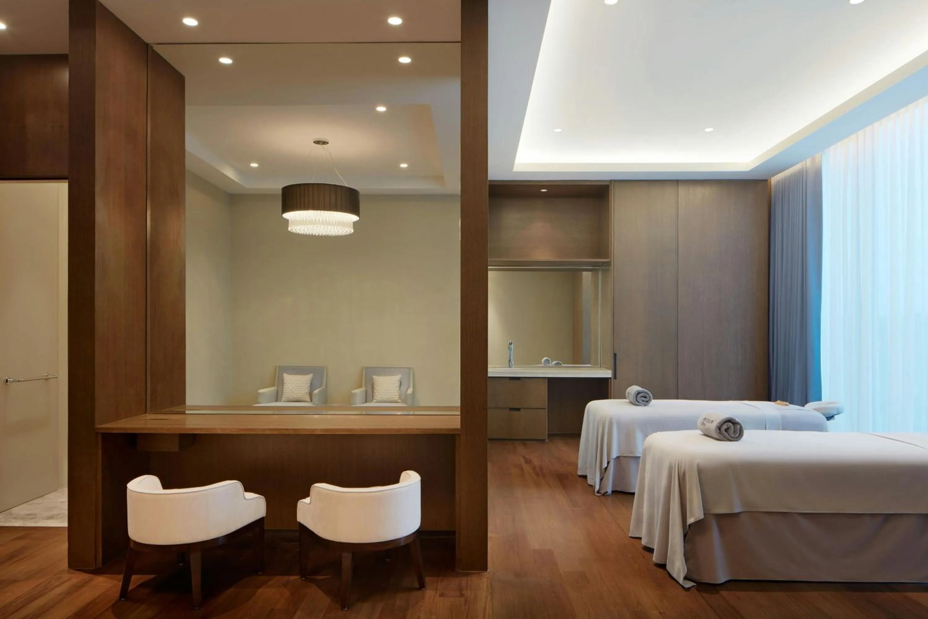 Spa and wellness centre/facilities, Bed in The St. Regis Kuala Lumpur