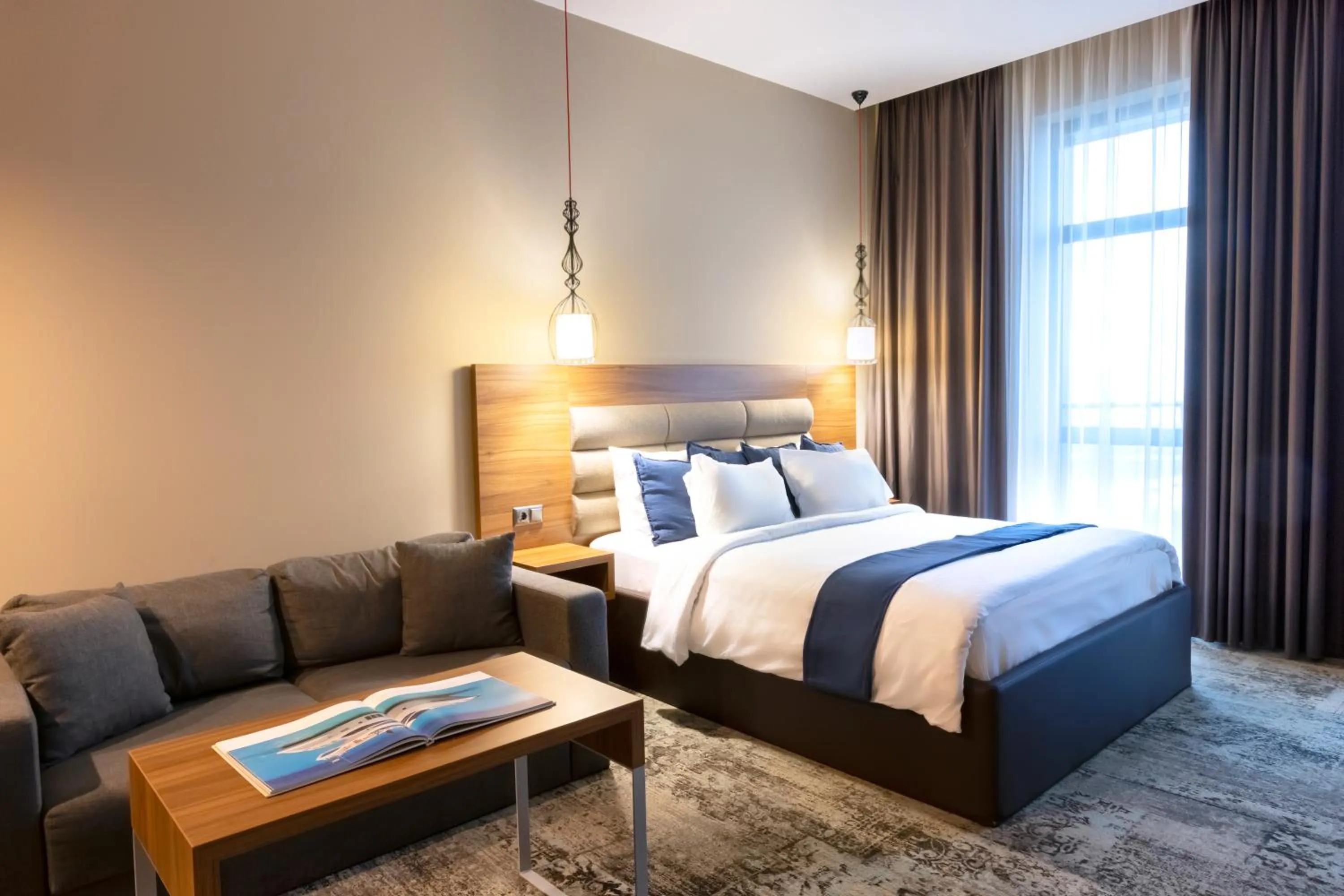 Property building, Bed in Premier Sofia Airport Hotel