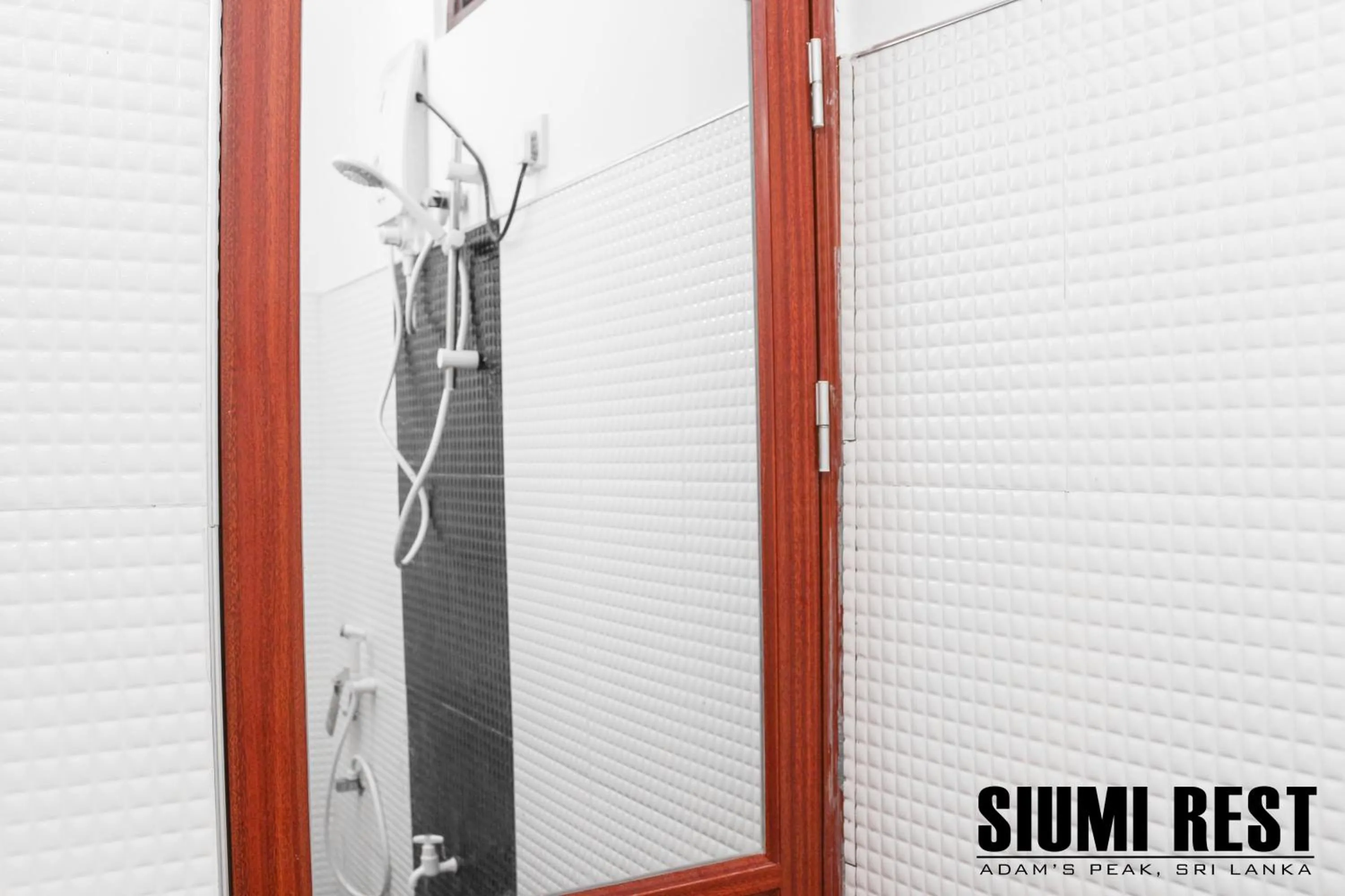 Shower in Siumi Rest