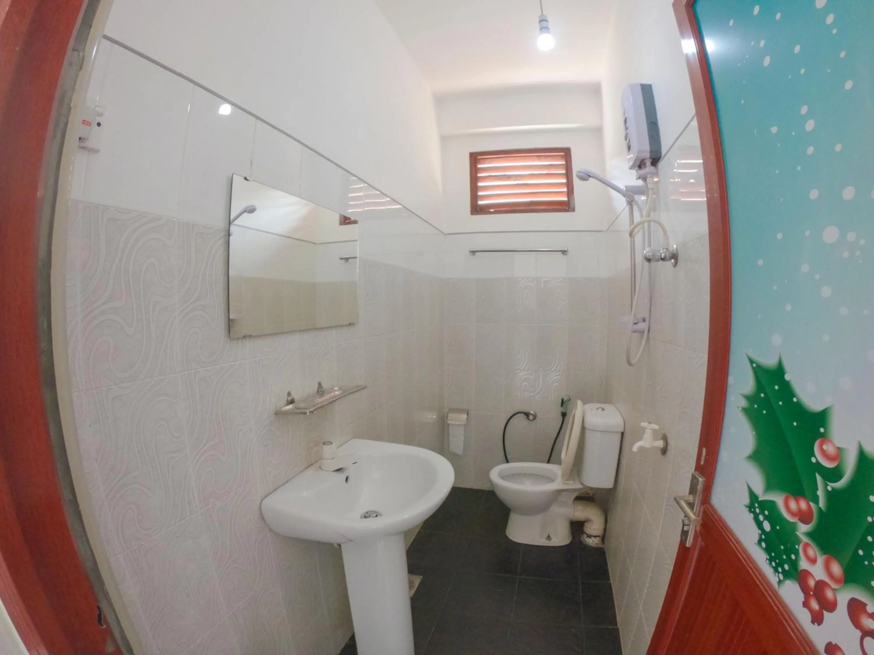 Toilet in Siumi Rest