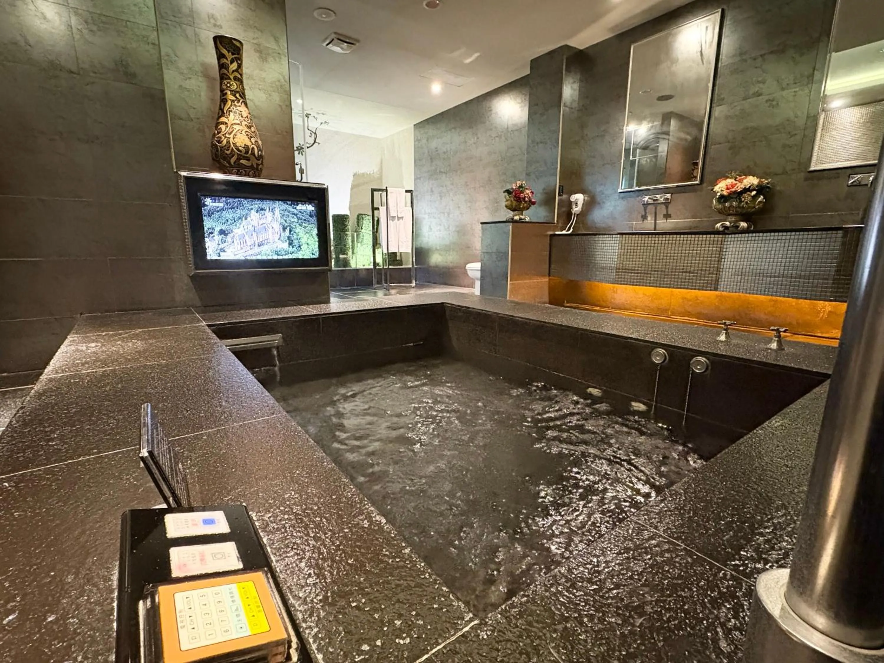 TV and multimedia in Xiadu Motel