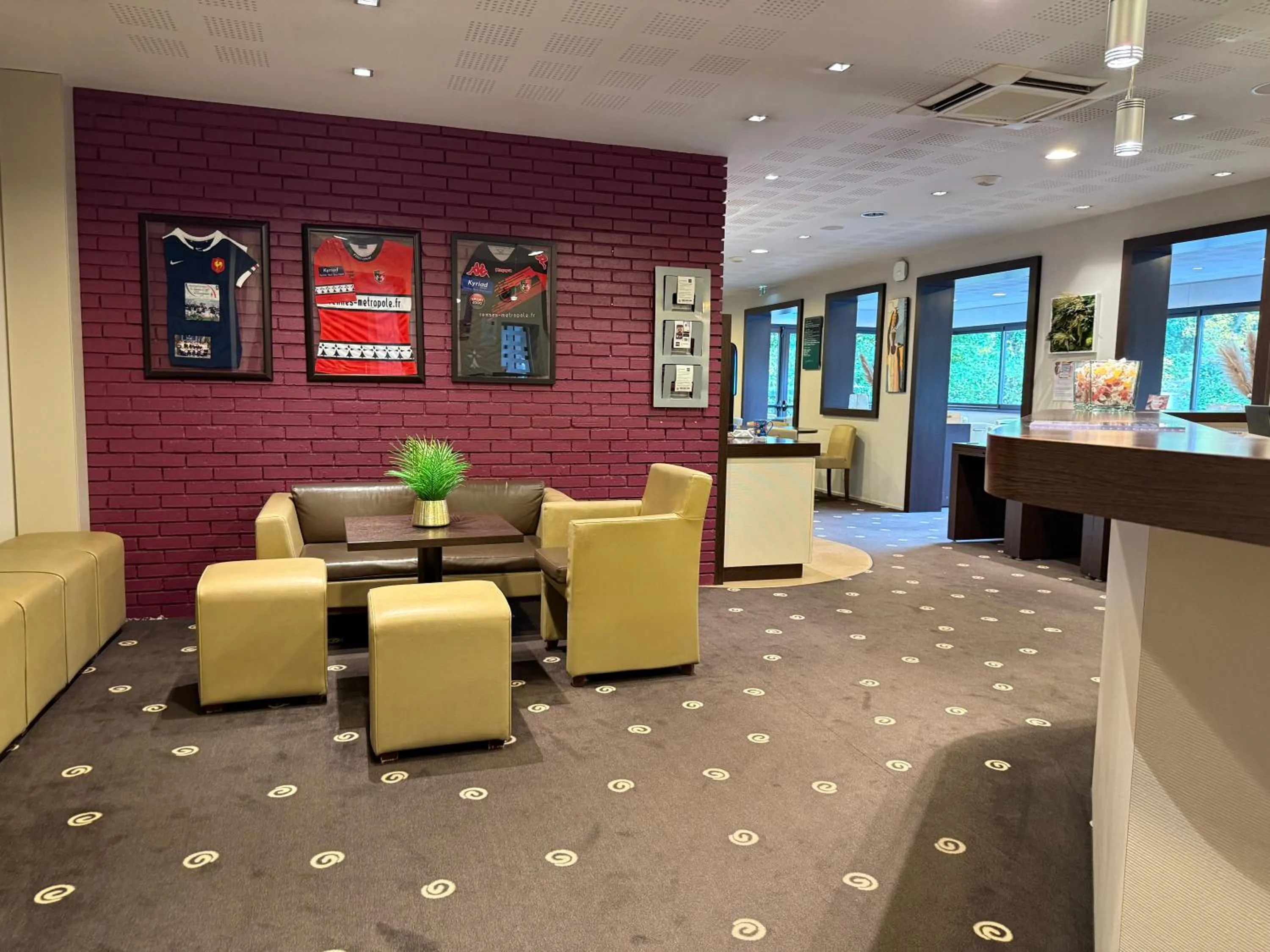 Lobby or reception in Kyriad Rennes Nord Hotel