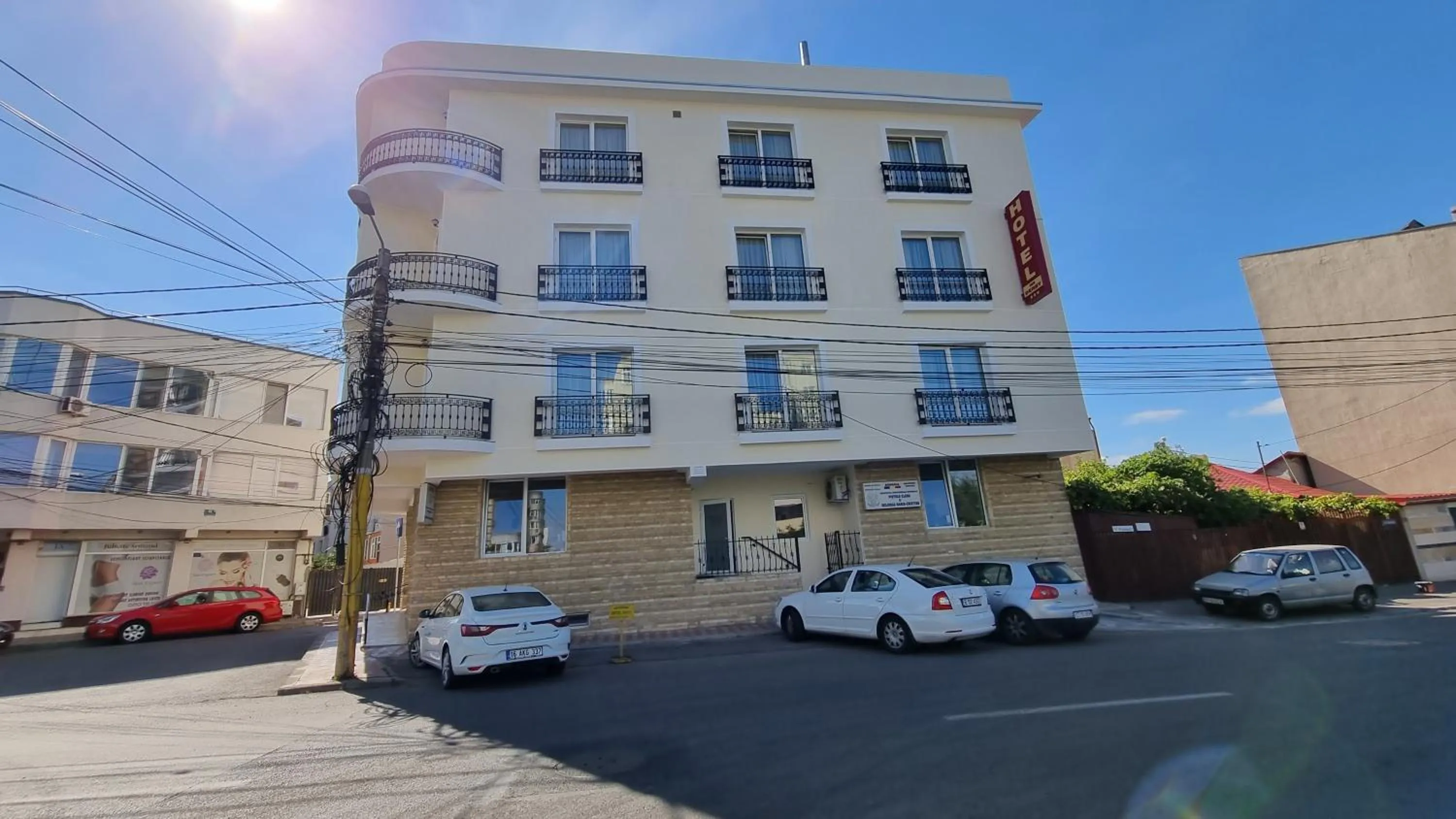 Property building in Hotel New Derby