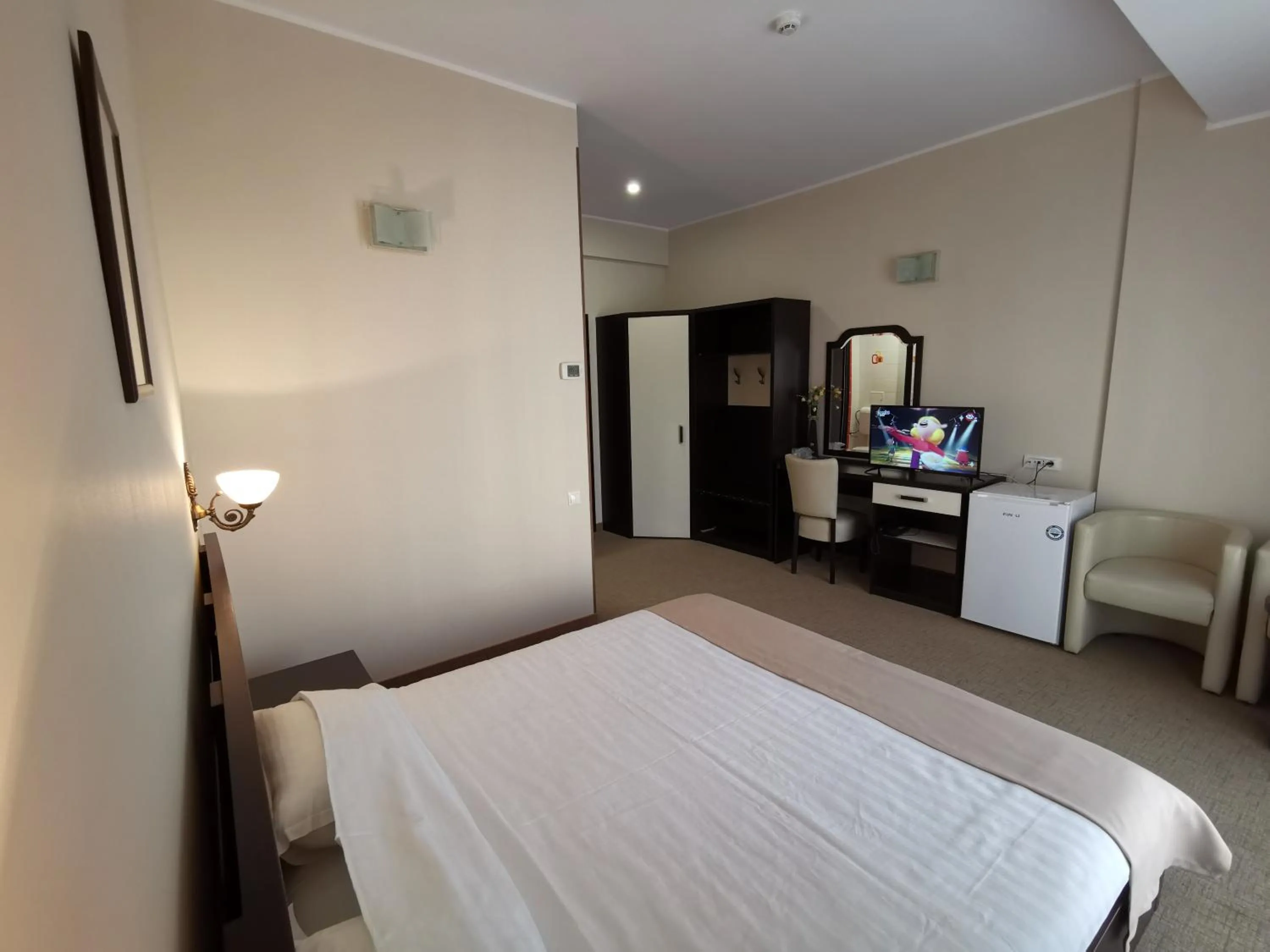 Photo of the whole room, Bed in Hotel New Derby