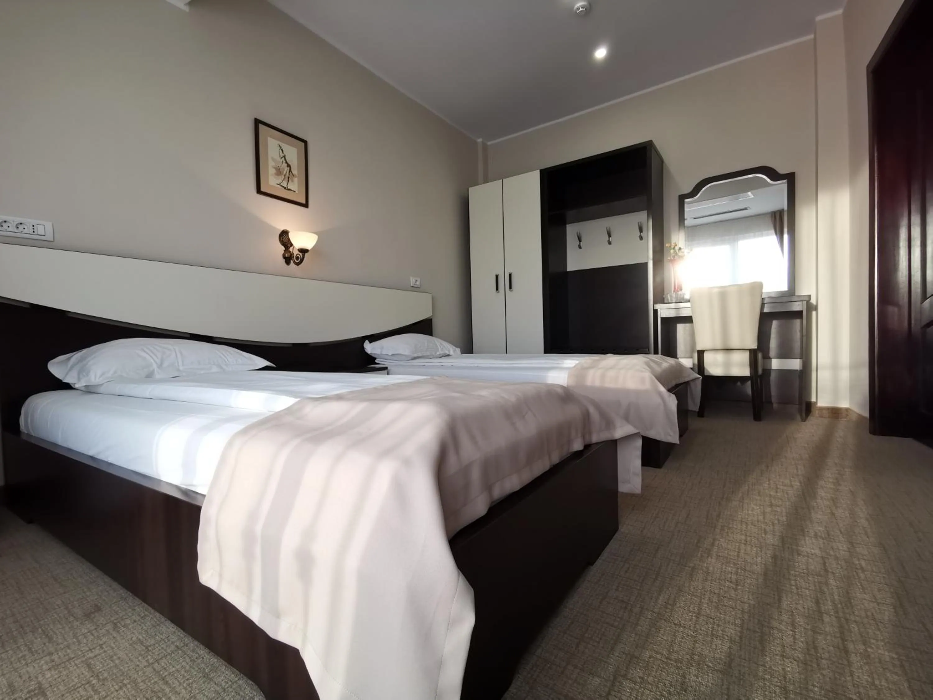 Photo of the whole room, Bed in Hotel New Derby