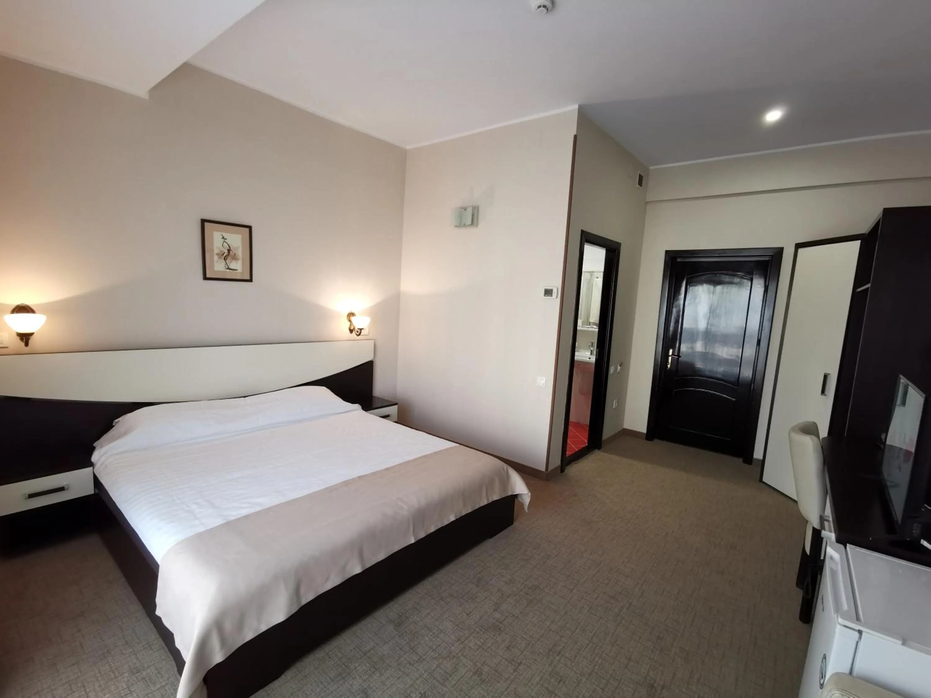 Photo of the whole room, Bed in Hotel New Derby