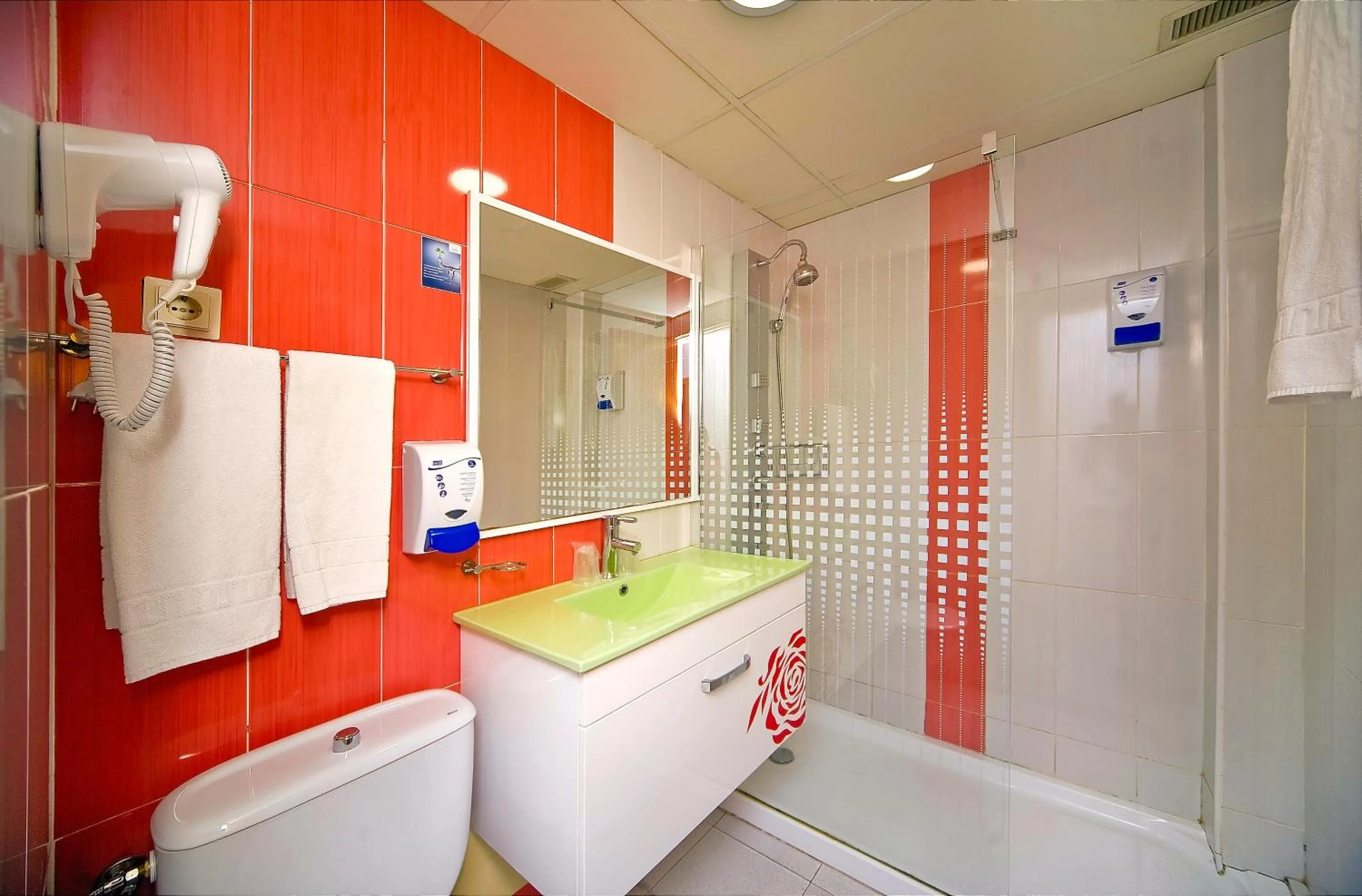 Bathroom in HOTEL SANT PERE ll HSPII