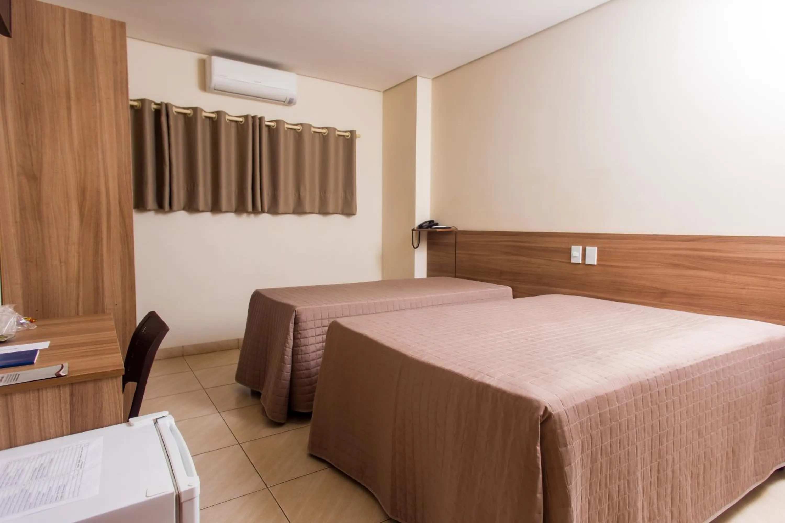 Bedroom, Bed in Revitalle Hotel