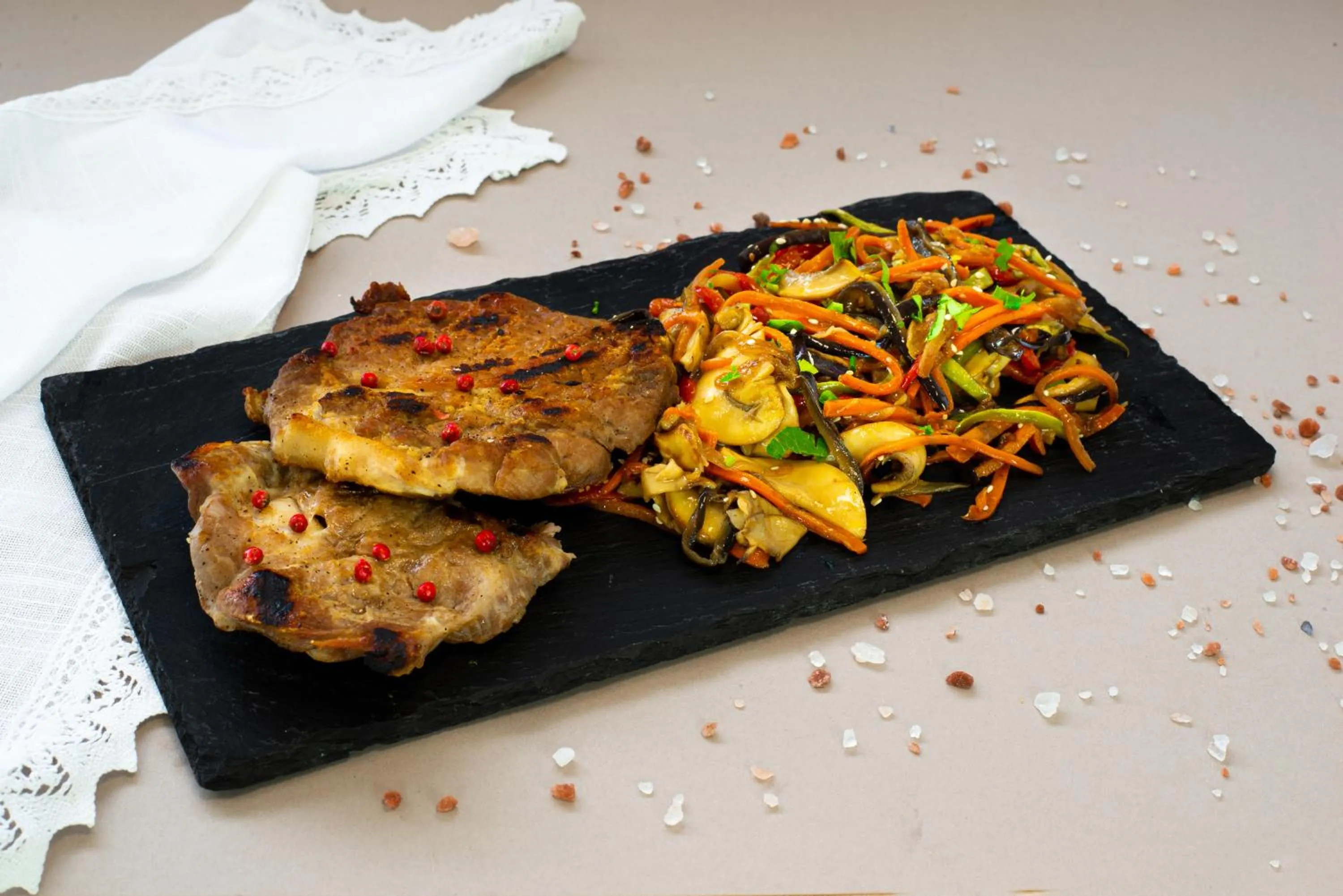 Restaurant/places to eat in Pensiunea Banffy