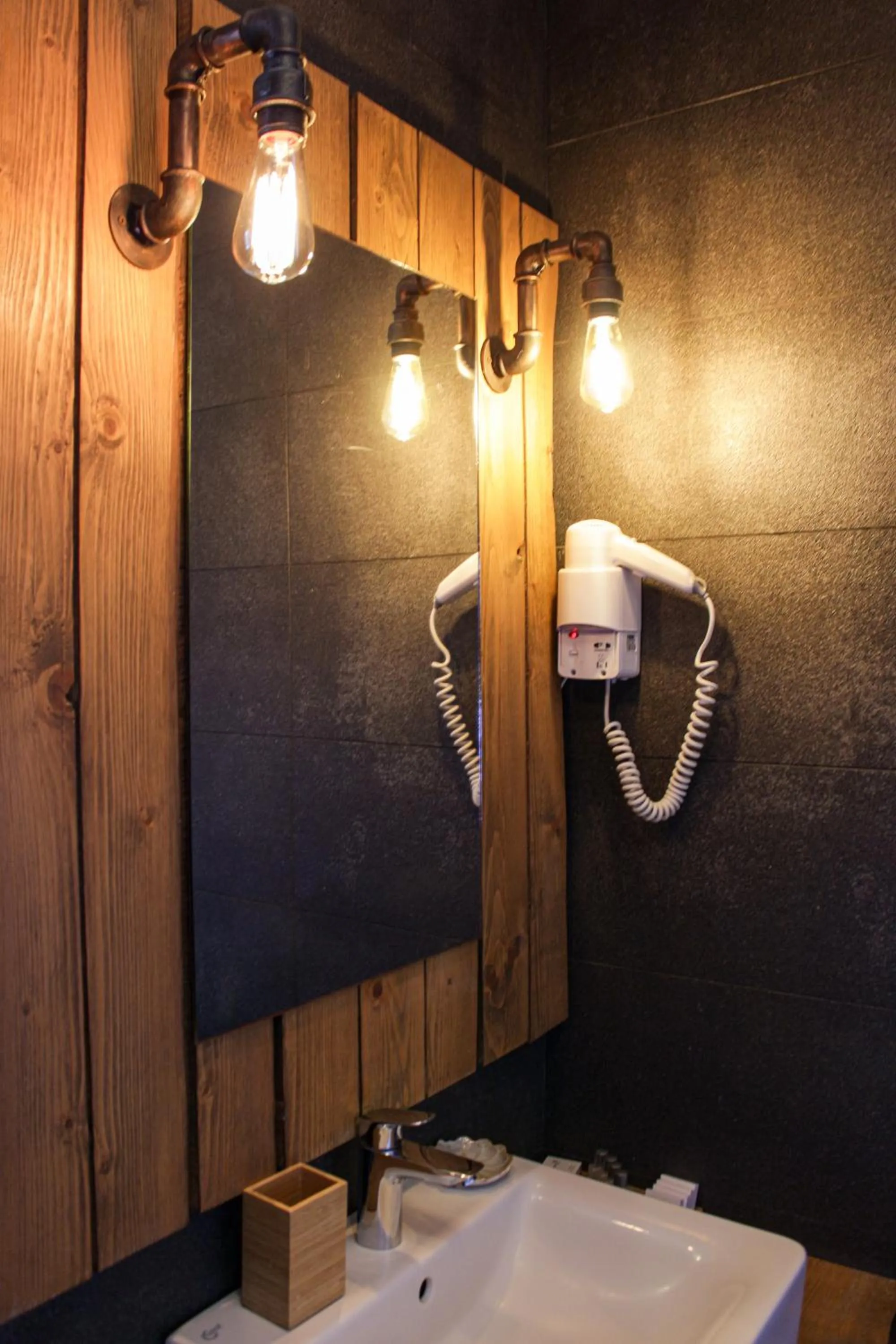 Bathroom in Pensiunea Banffy