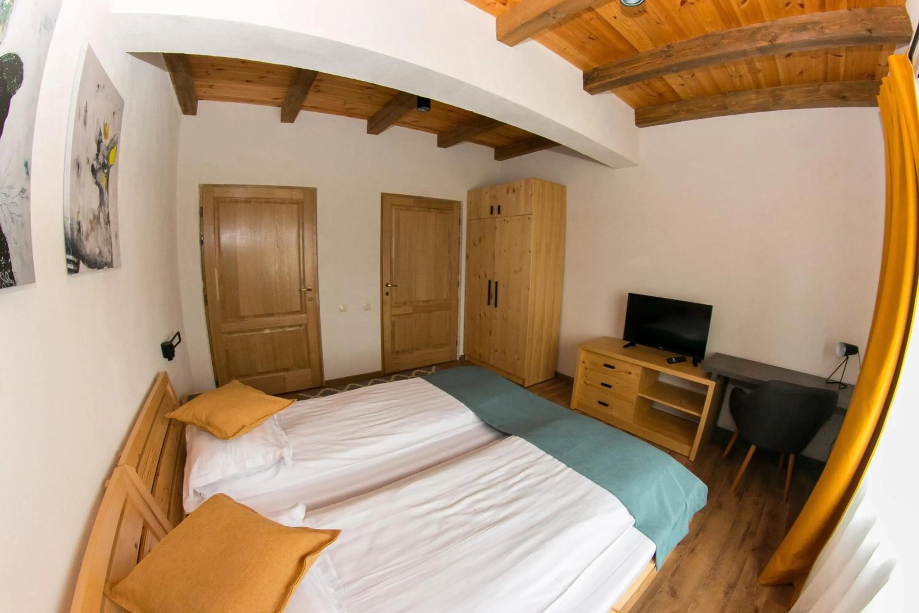 Breakfast, Bed in Pensiunea Banffy