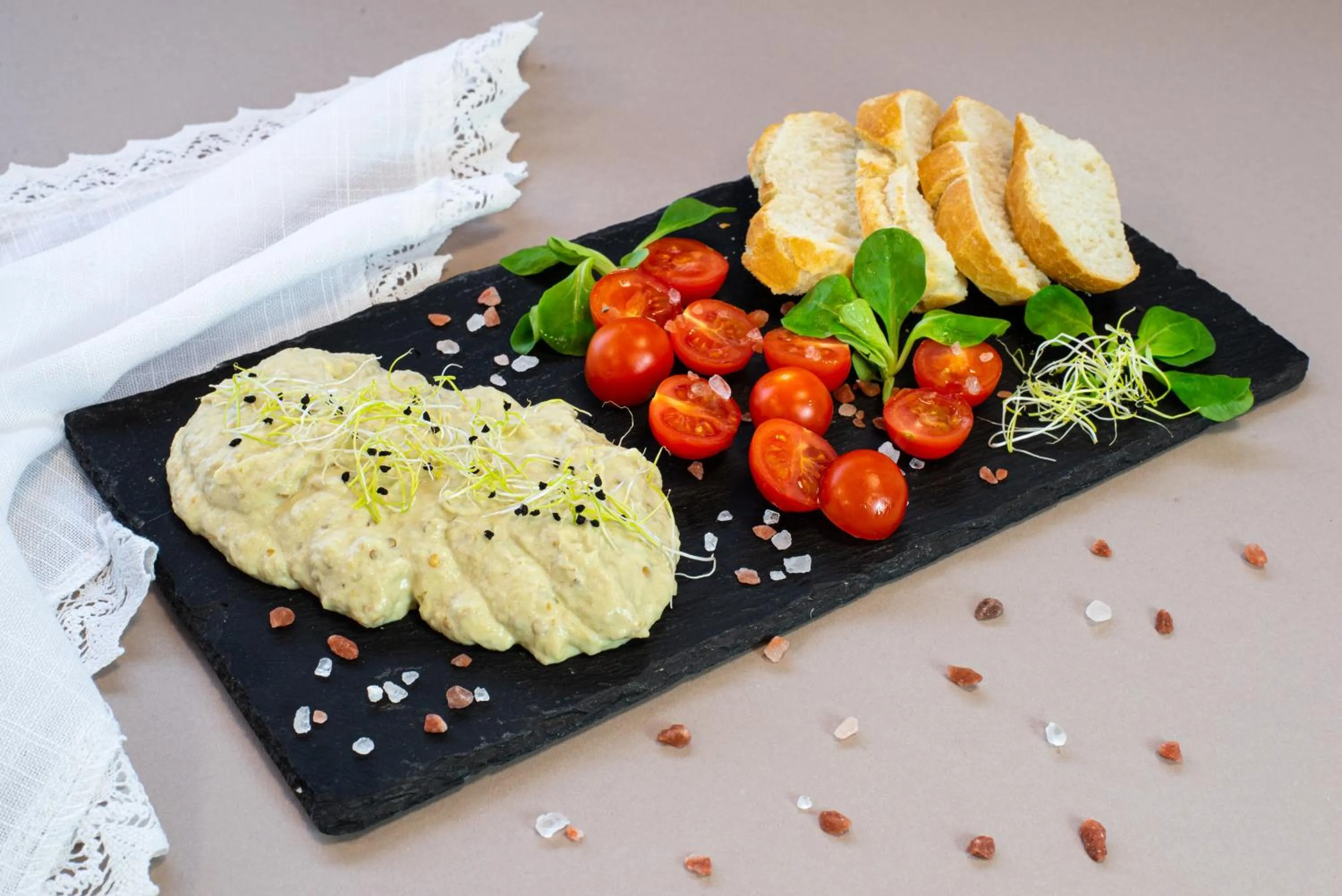 Restaurant/places to eat in Pensiunea Banffy