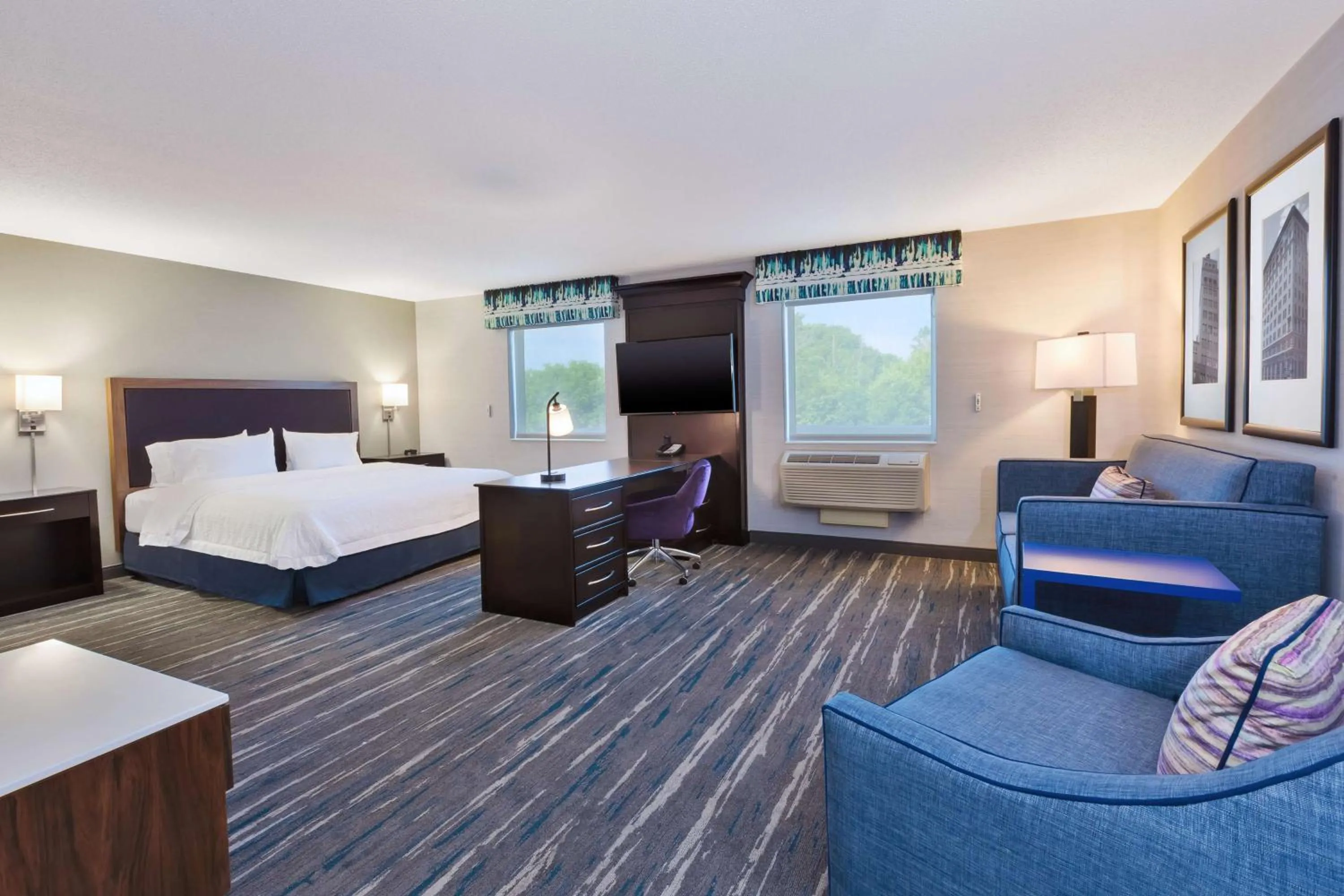Bedroom, Bed in Hampton Inn and Suites Flint/Grand Blanc