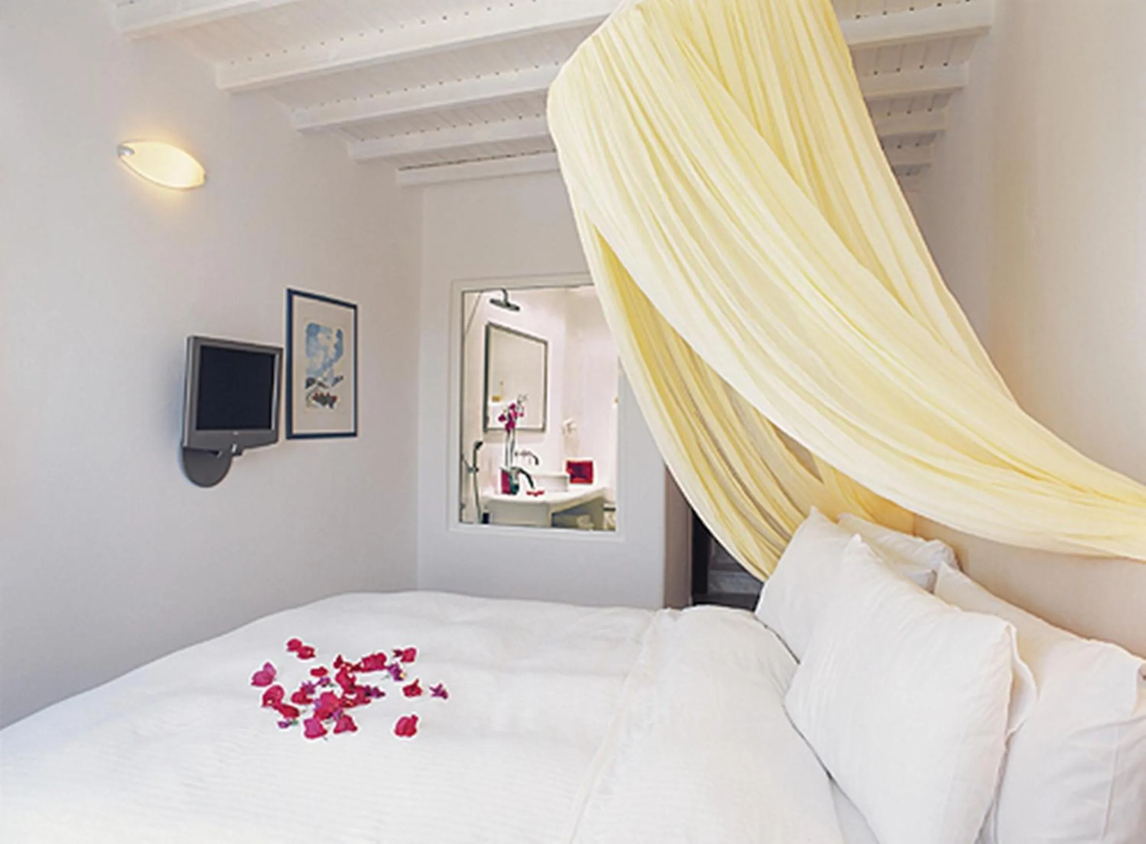 Bedroom, Bed in Zephyros