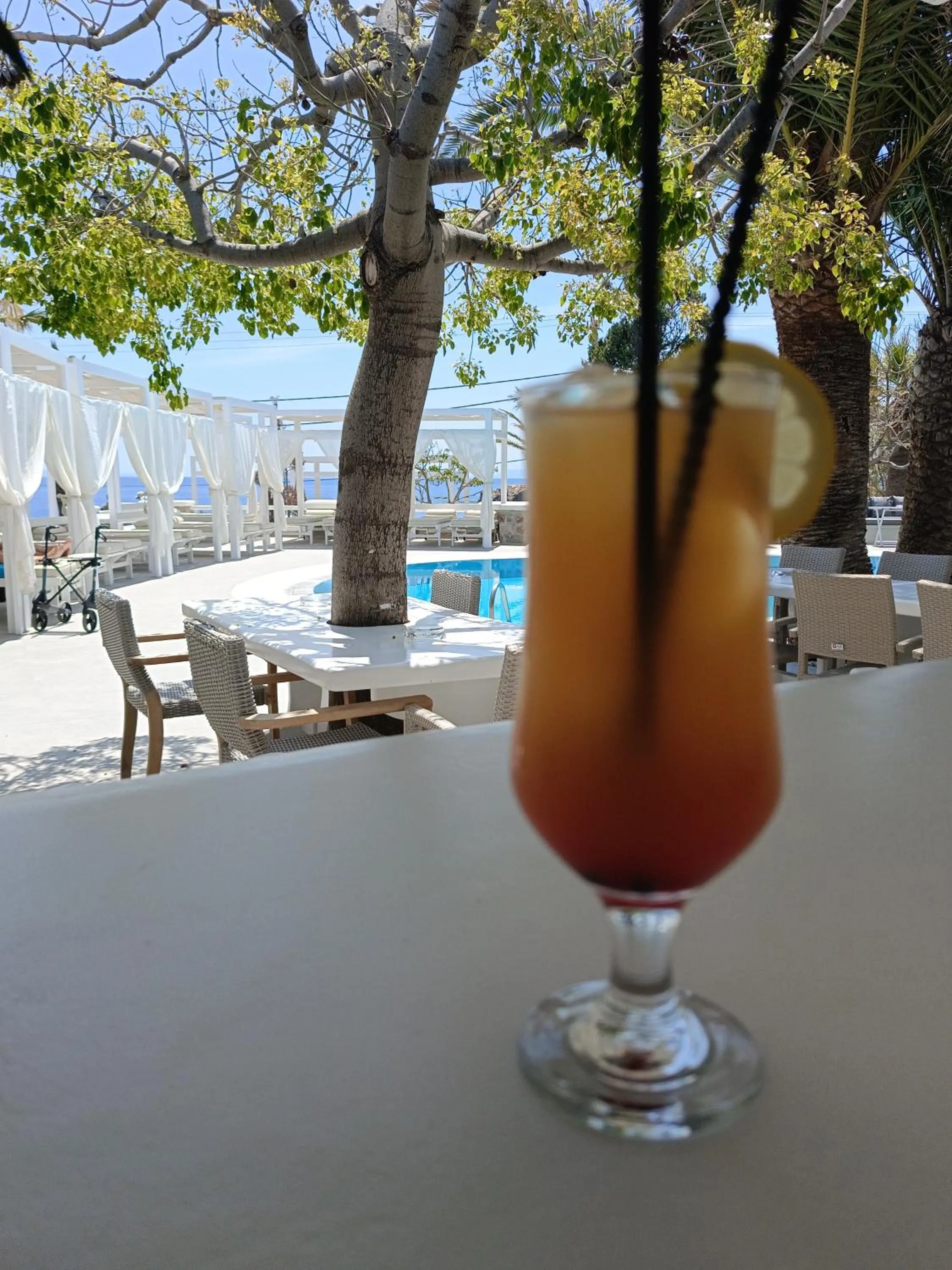 Swimming pool in Zephyros