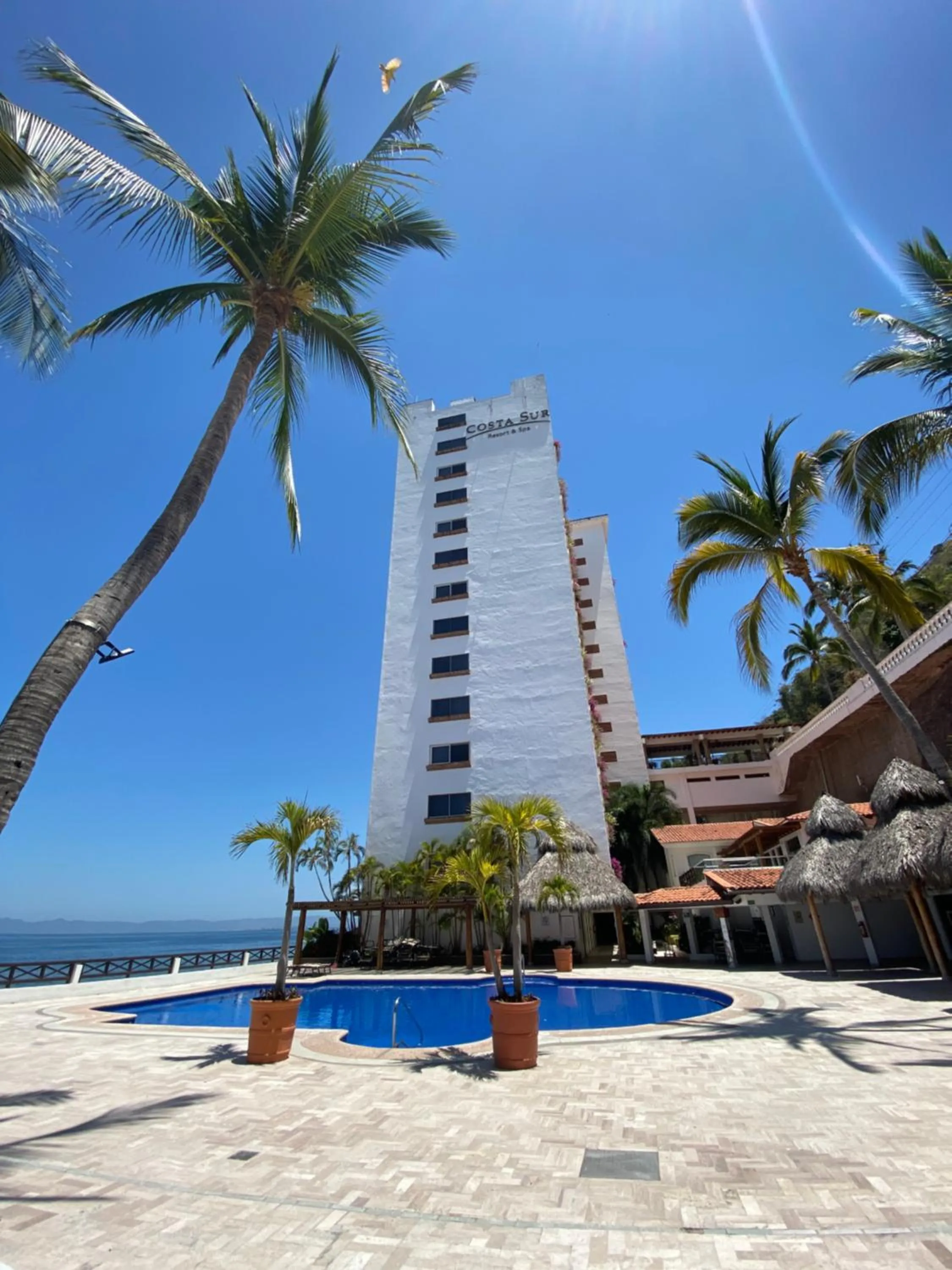 Swimming pool in Costa Sur Resort & Spa