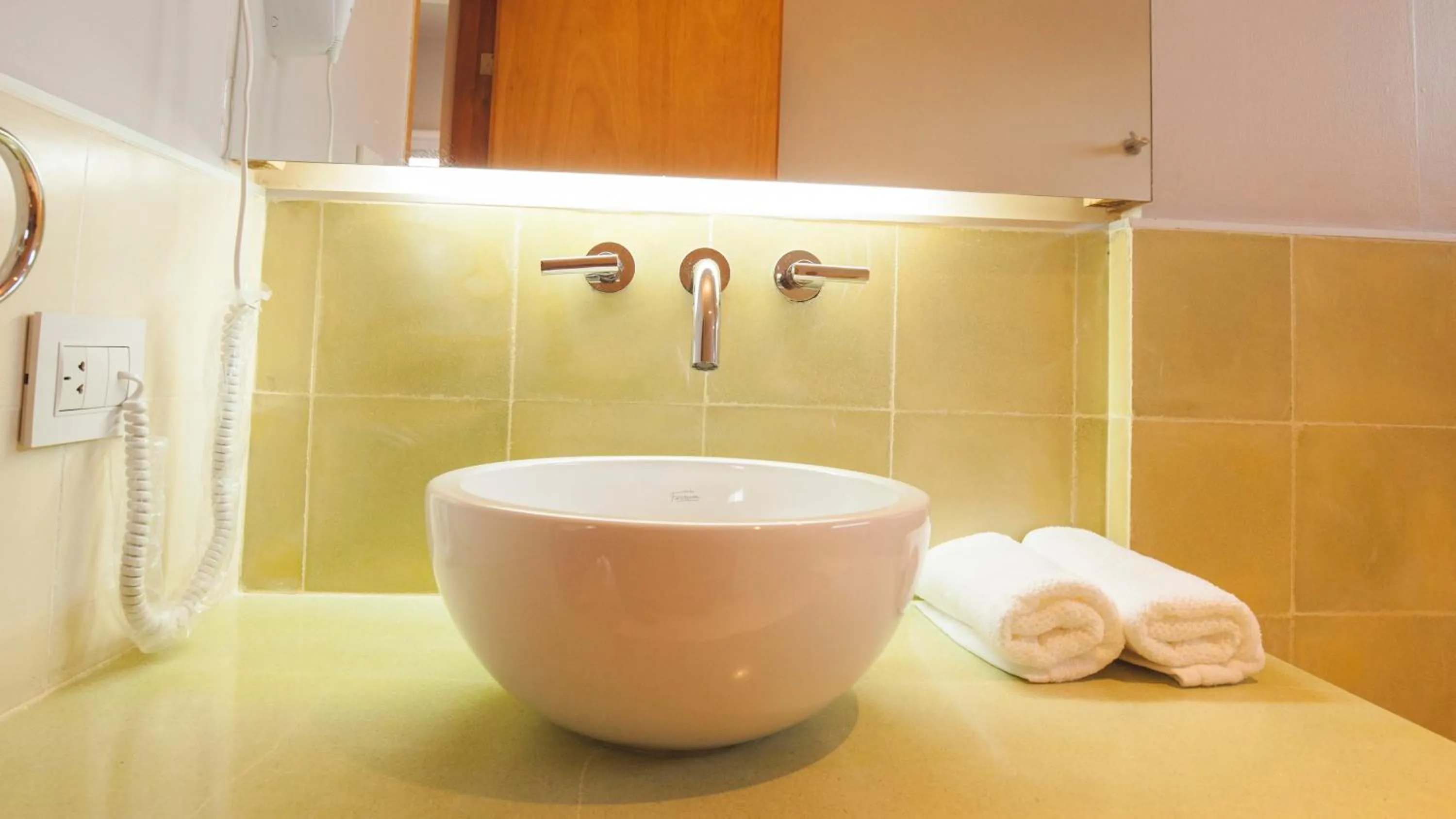 Bathroom in Amalinas Hotel
