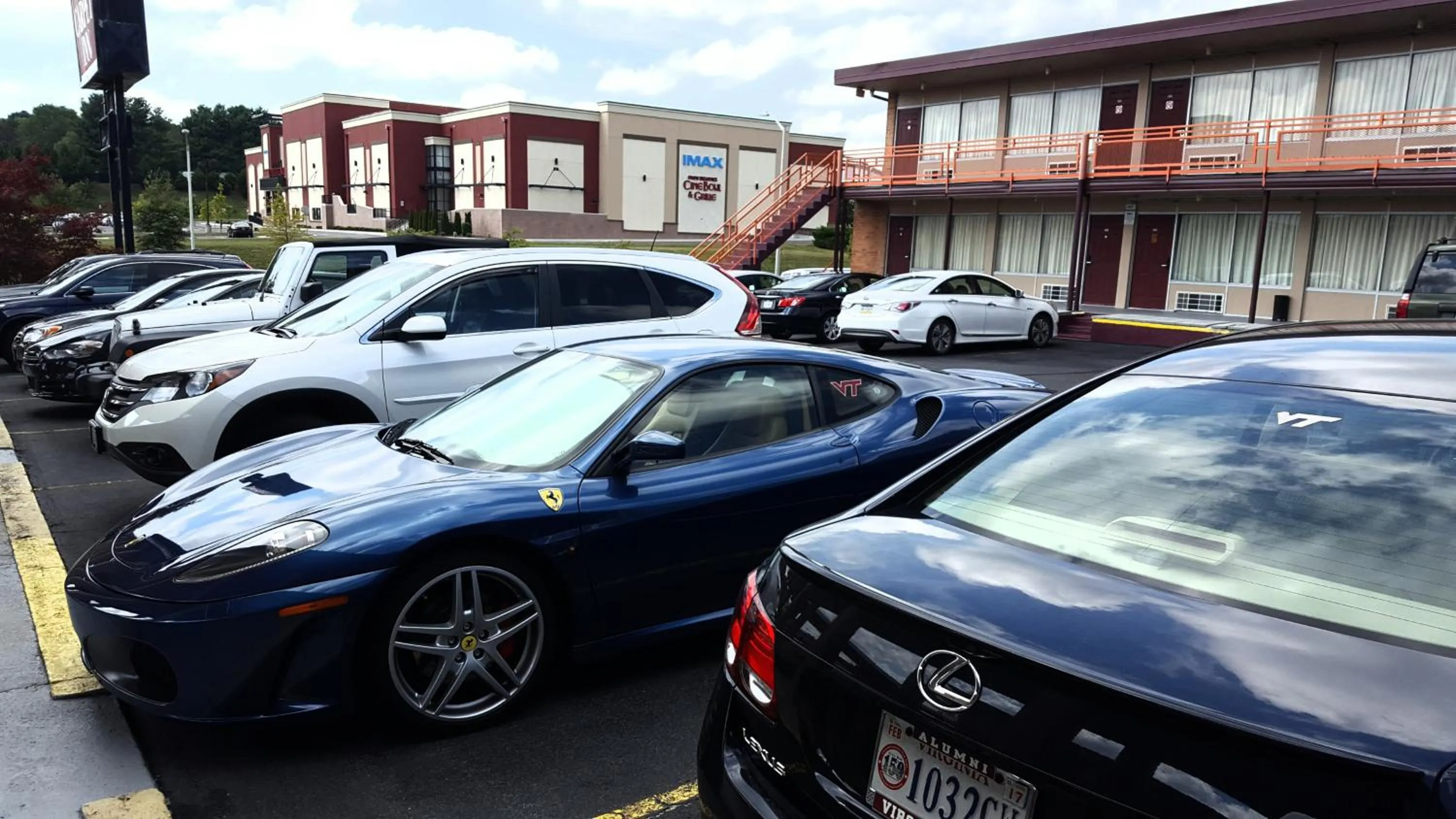 Day in Red Carpet Inn - Blacksburg