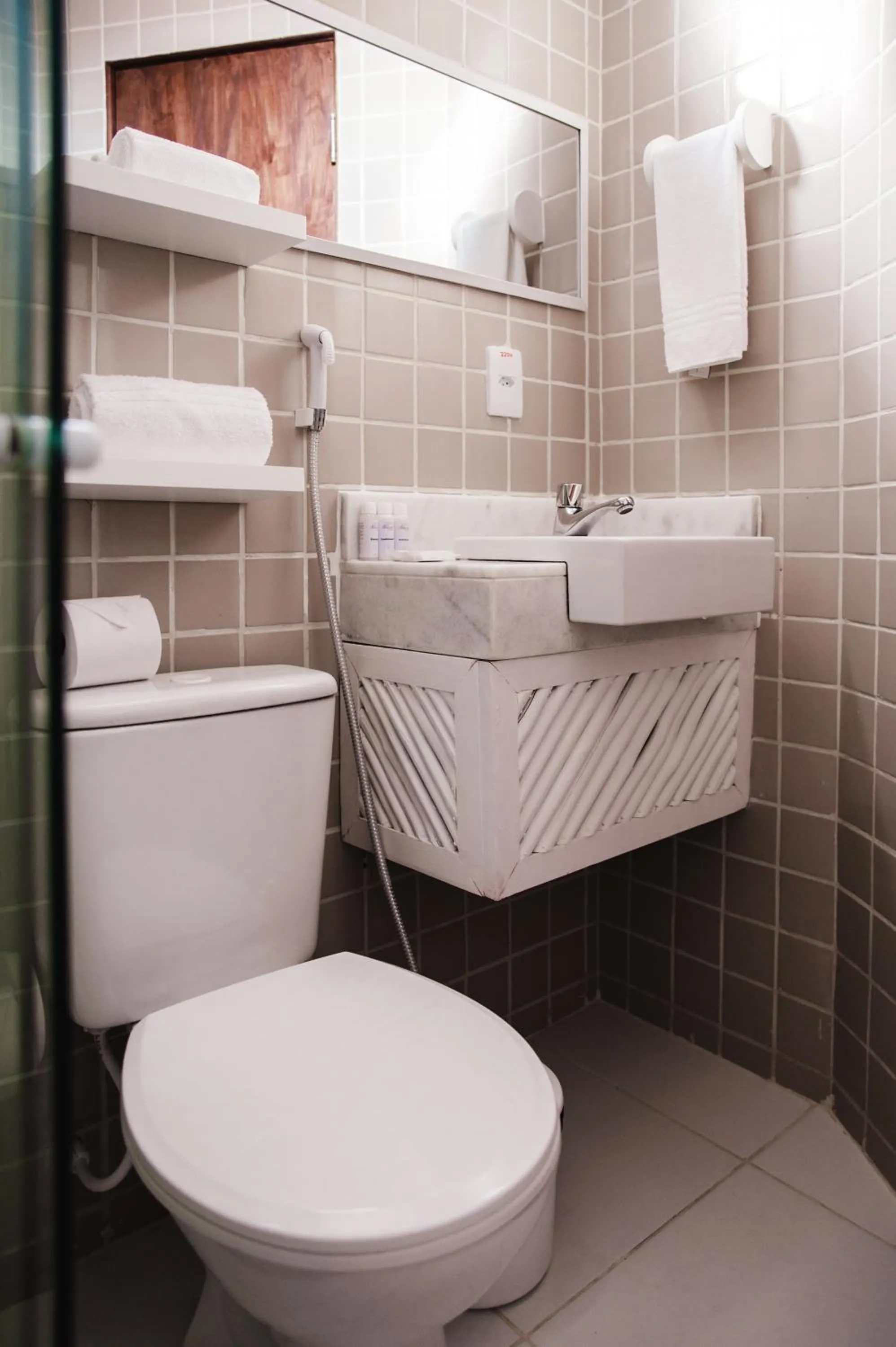 Toilet in Pousada Aldeola by Slaviero Hotéis