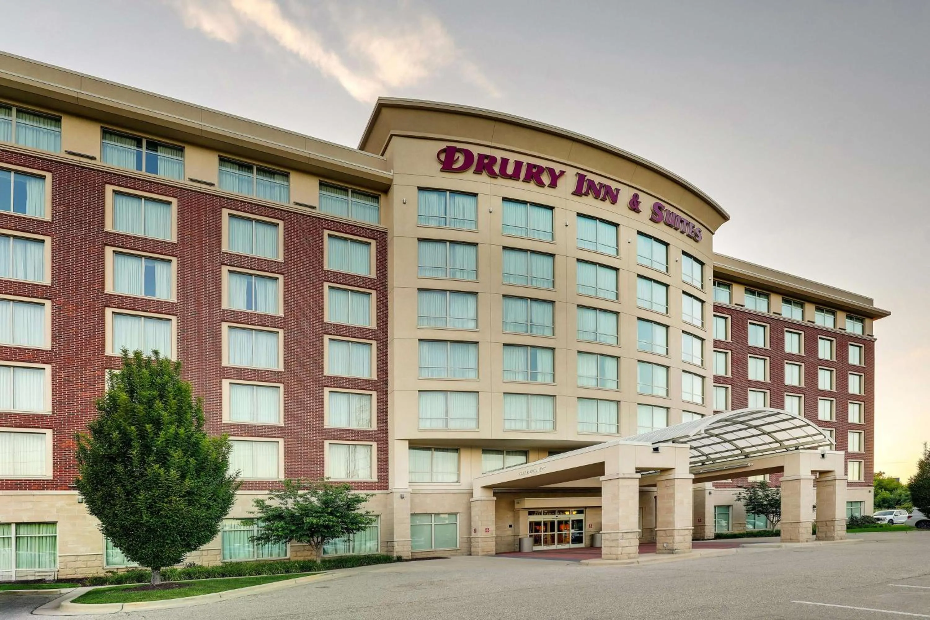 Property building in Drury Inn & Suites Grand Rapids