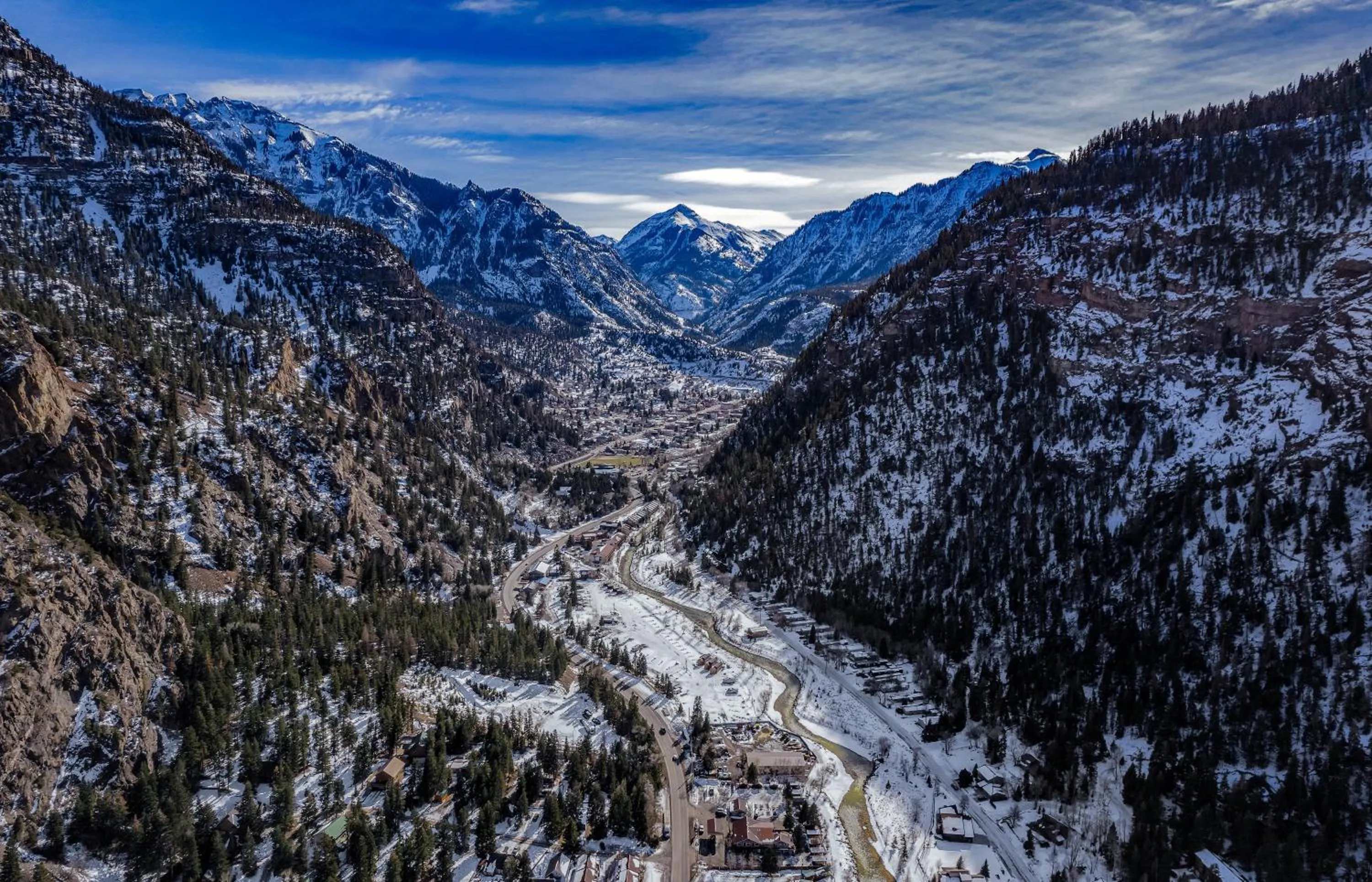 Ouray Riverside Resort - Inn & Cabins