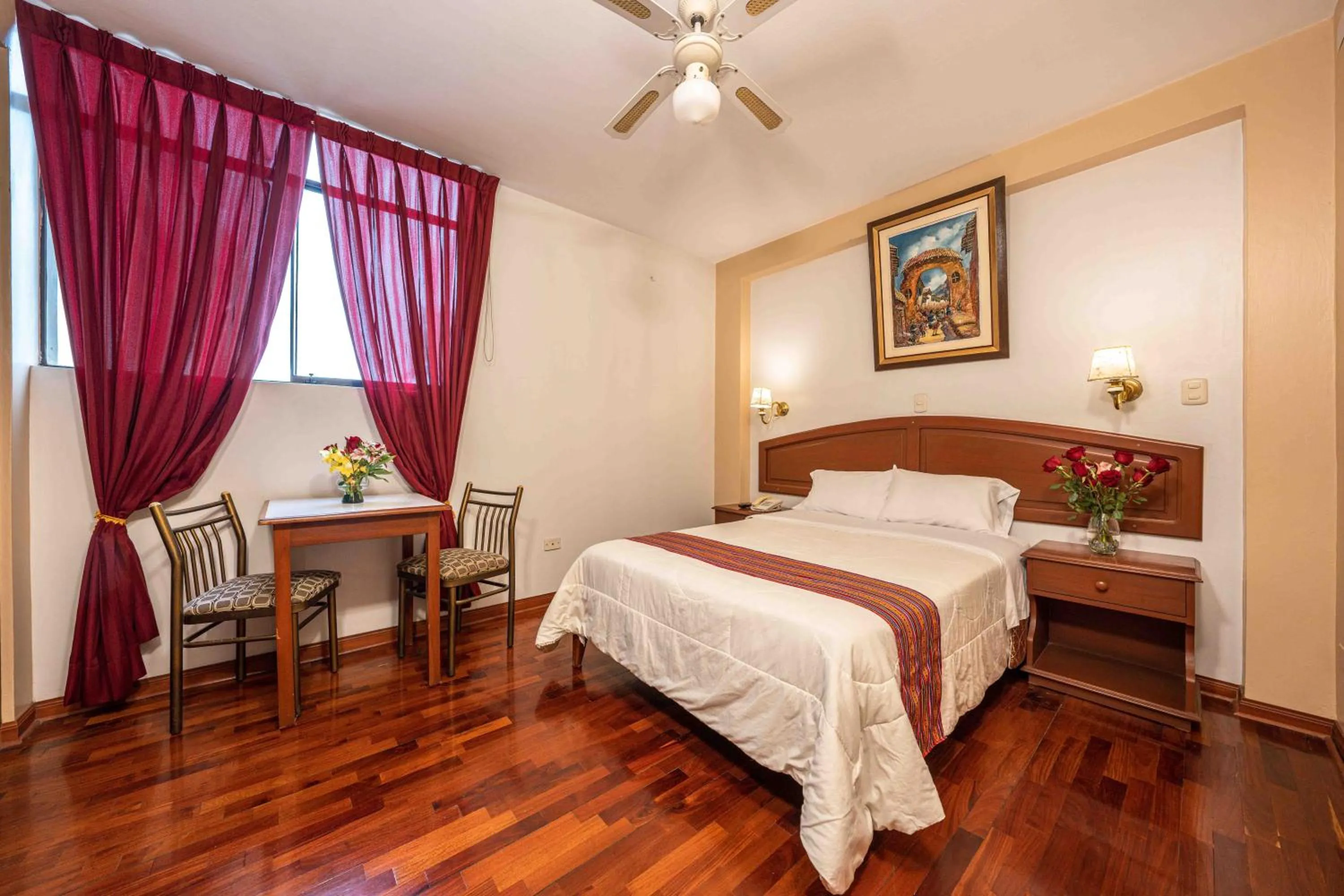 Bedroom, Bed in Hotel Manhattan Inn Airport