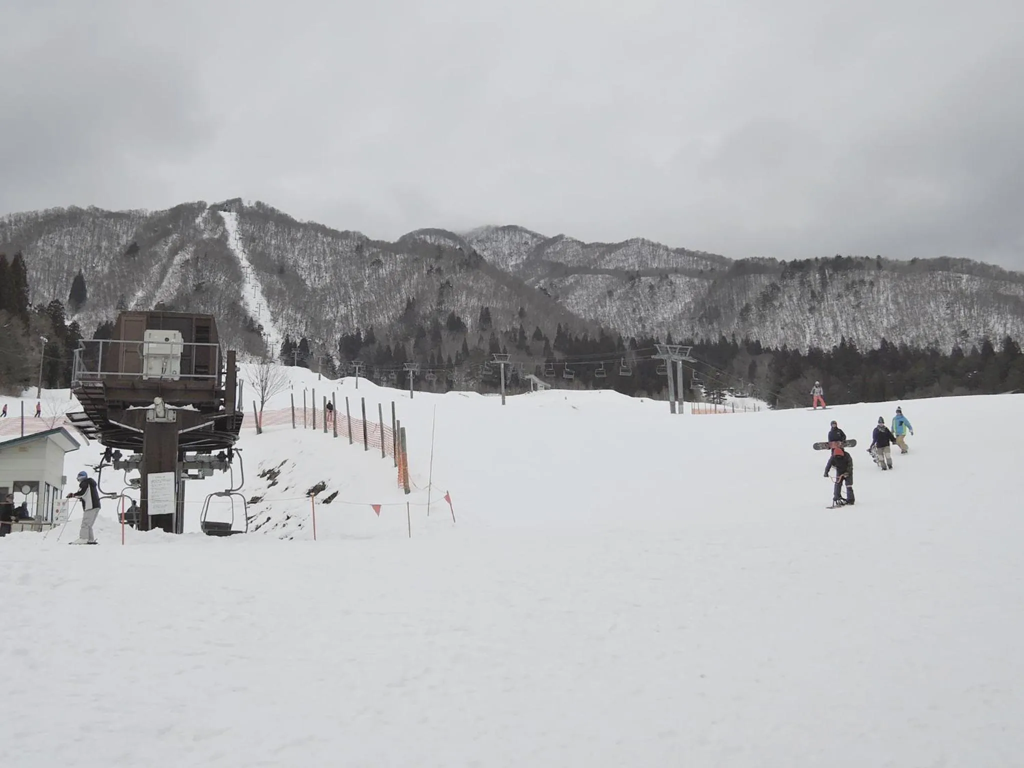 Skiing in Sendaiya