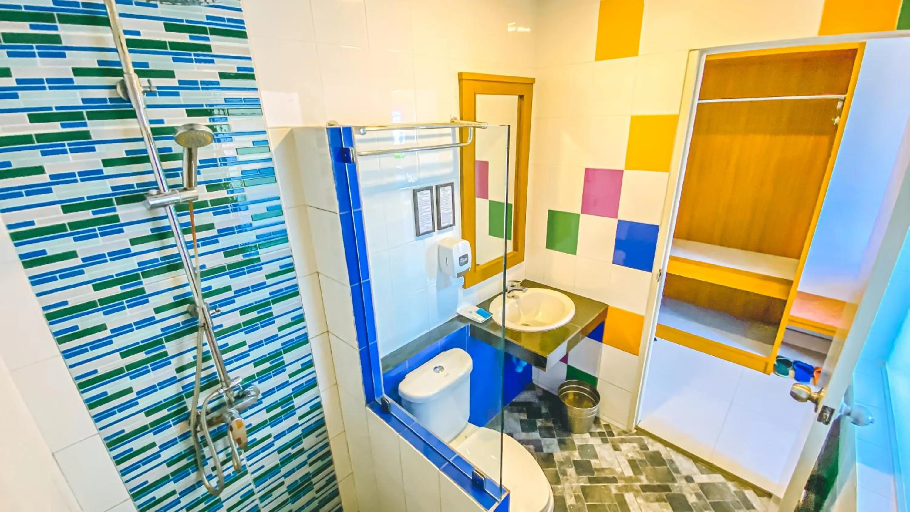 Bathroom in K2 Hotel @ Airport