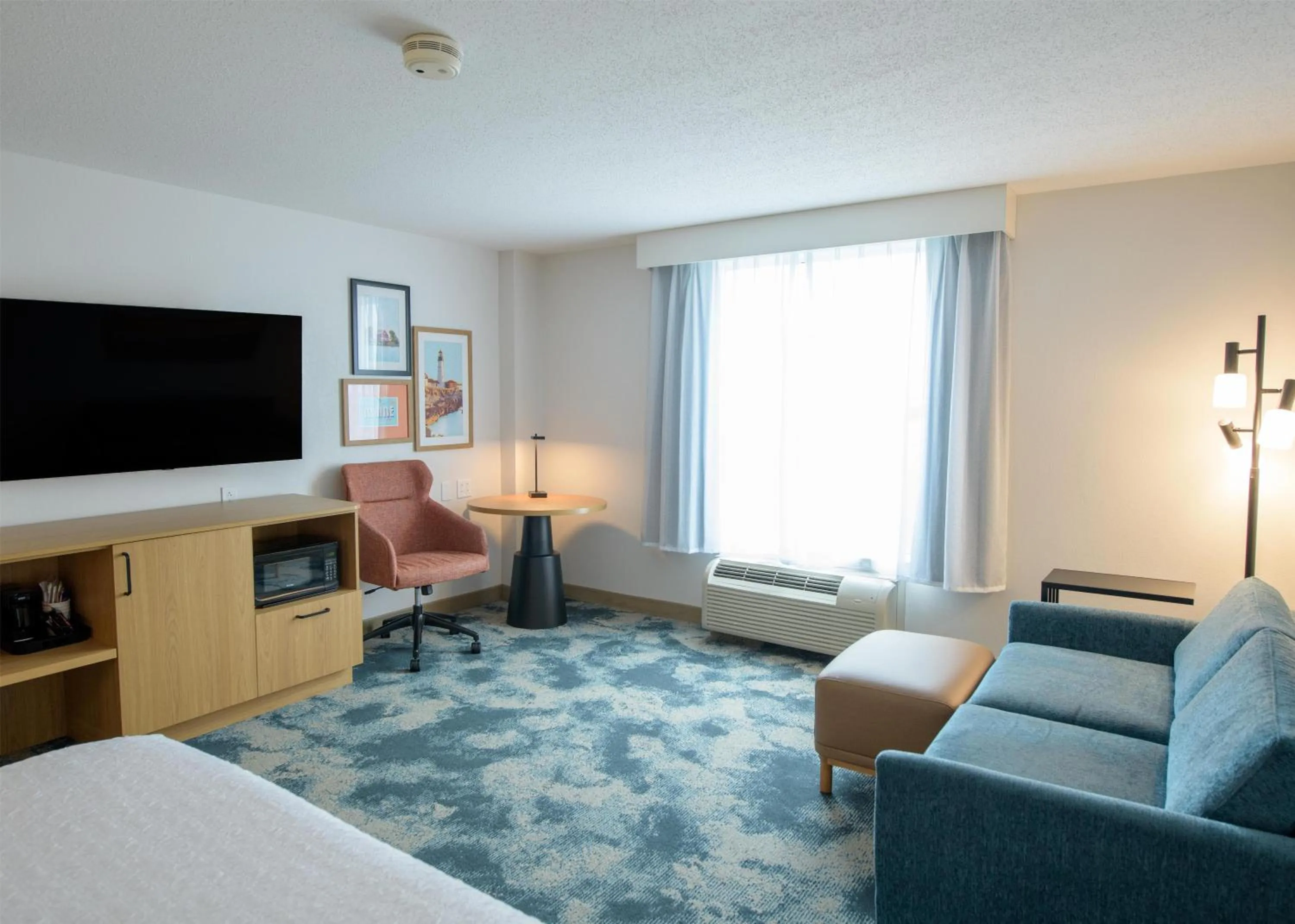 Bed in Hampton Inn Presque Isle