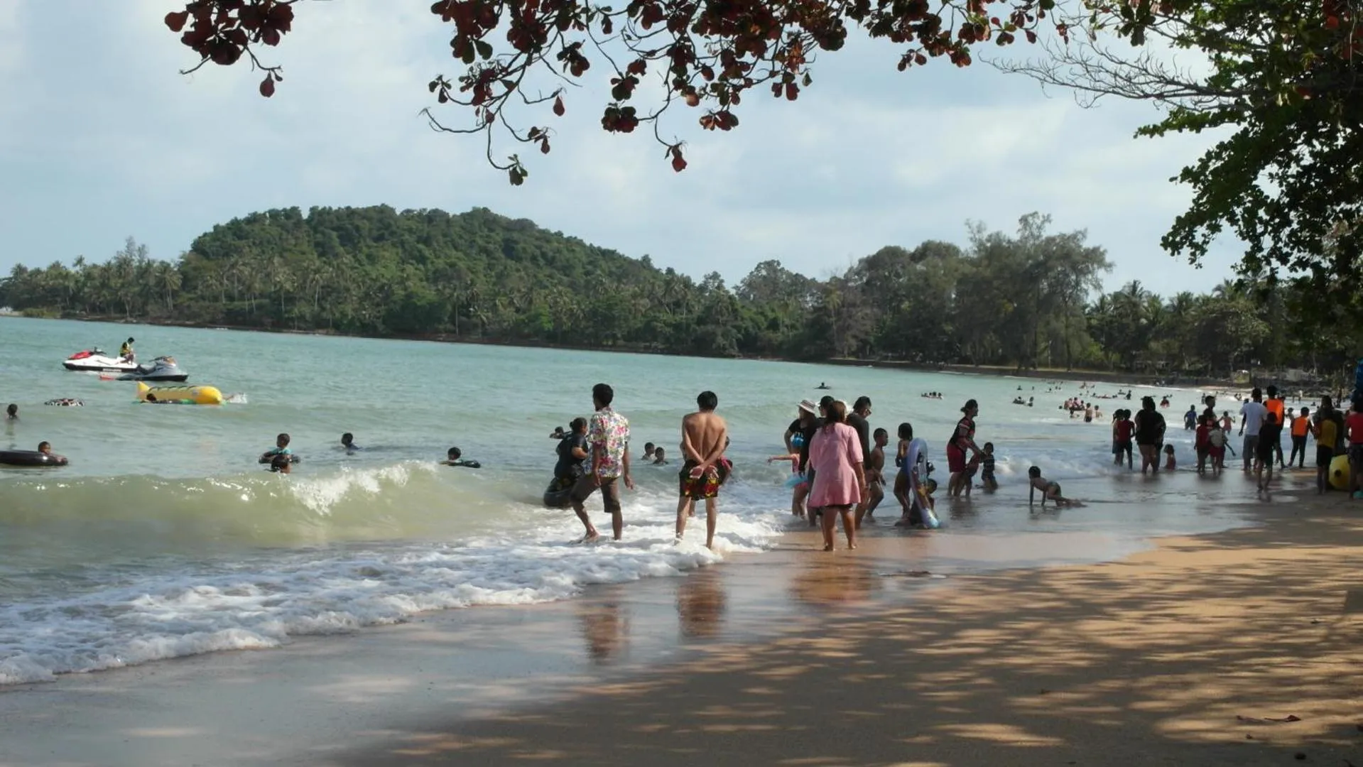 Beach in Thipburee Resort