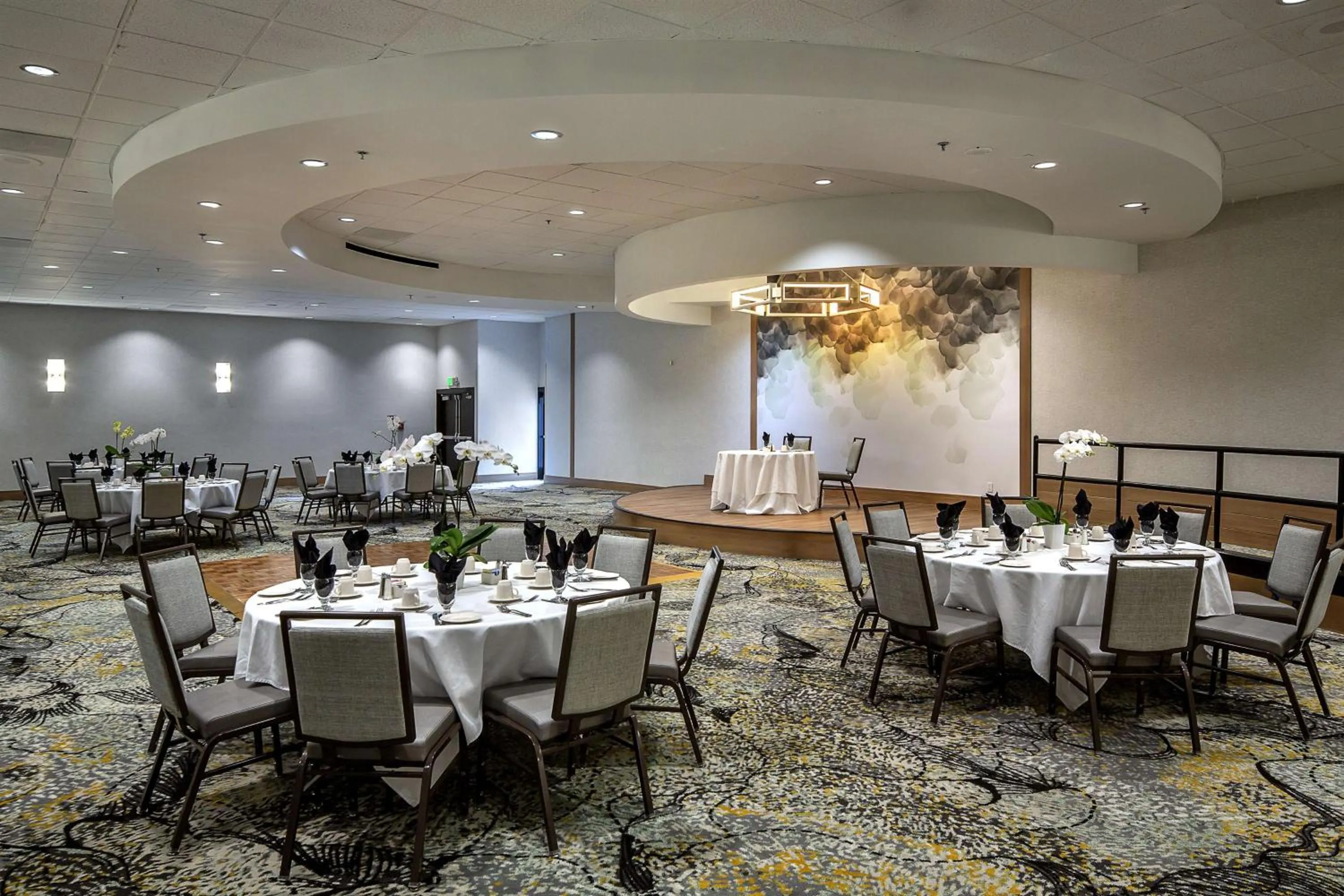 Meeting/conference room in DoubleTree by Hilton Modesto