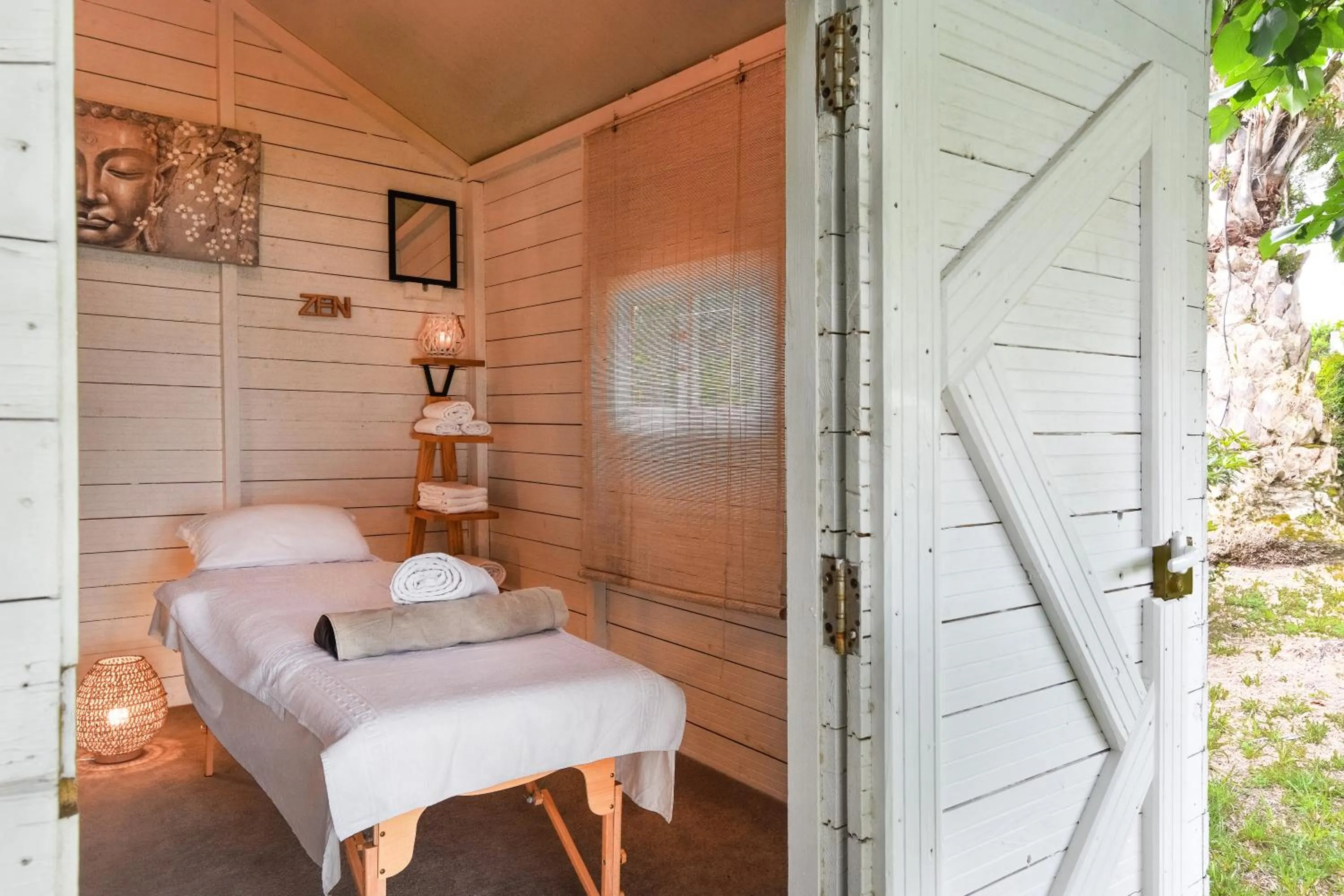 Garden, Bed in Quinta d'Anta- Hotel Rural