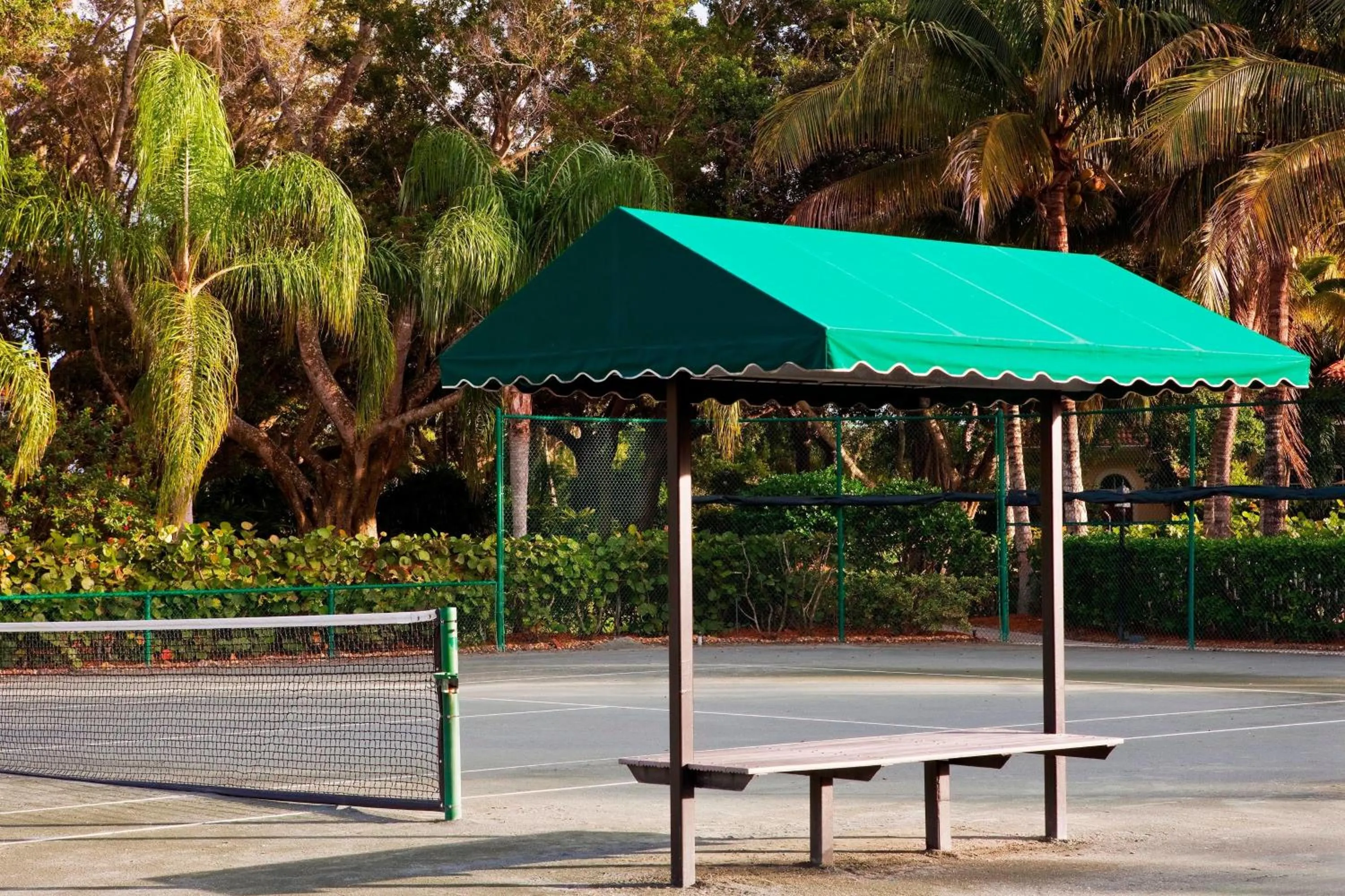 Tennis court in The Westin Cape Coral Resort at Marina Village