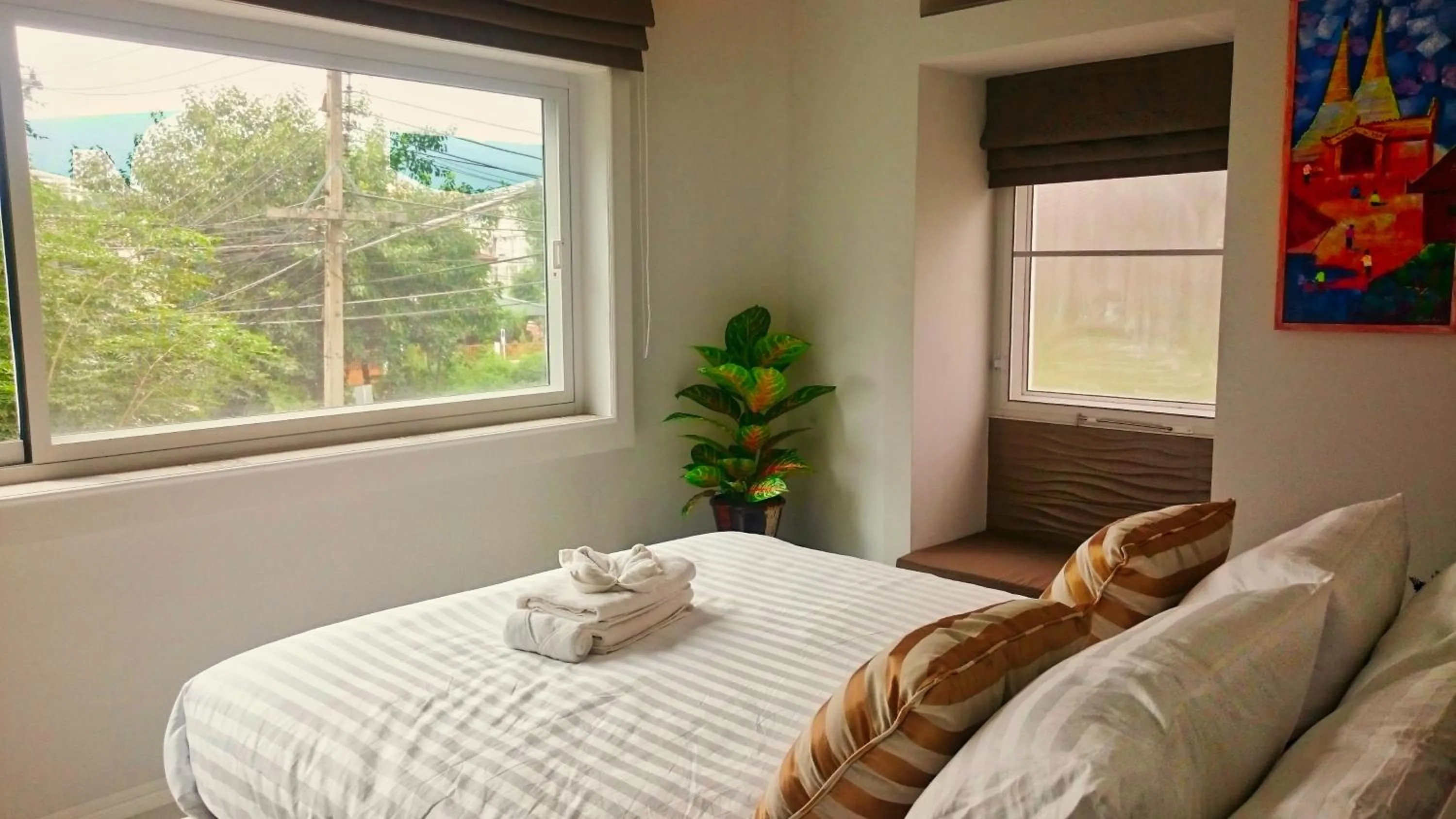 Bed in Viengping Mansion