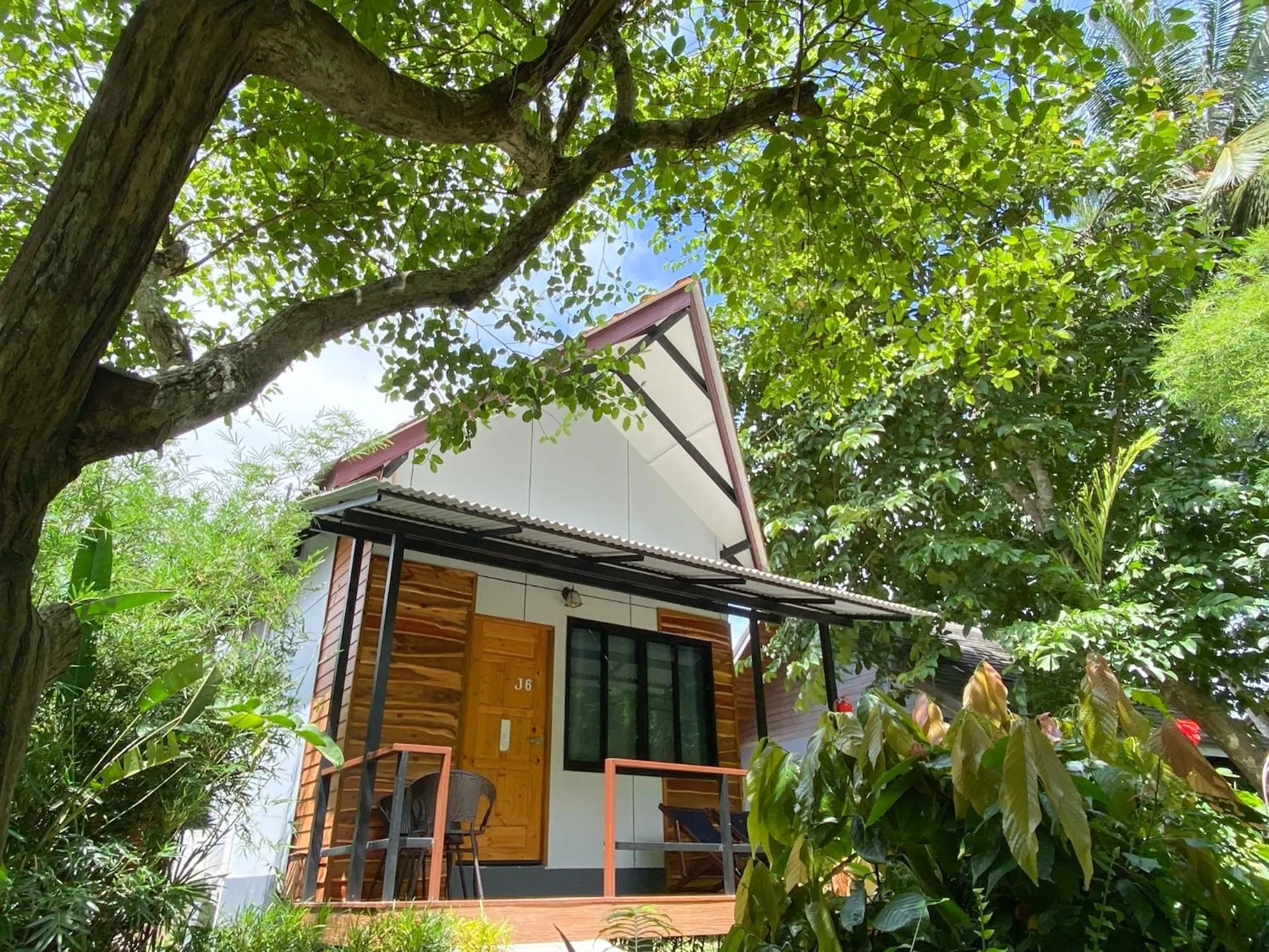 Property building in Villa Varich