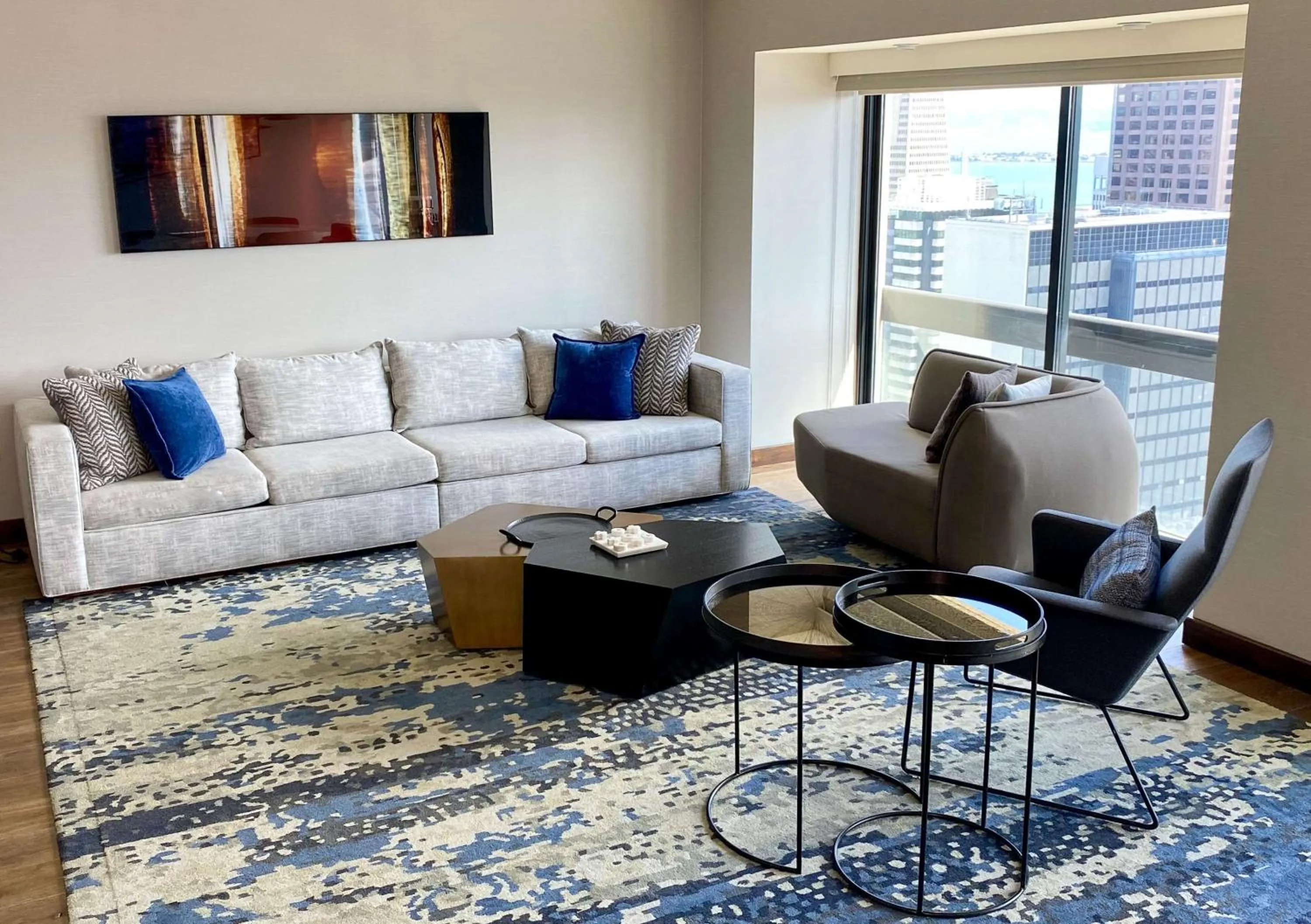 Photo of the whole room in Grand Hyatt San Francisco Union Square