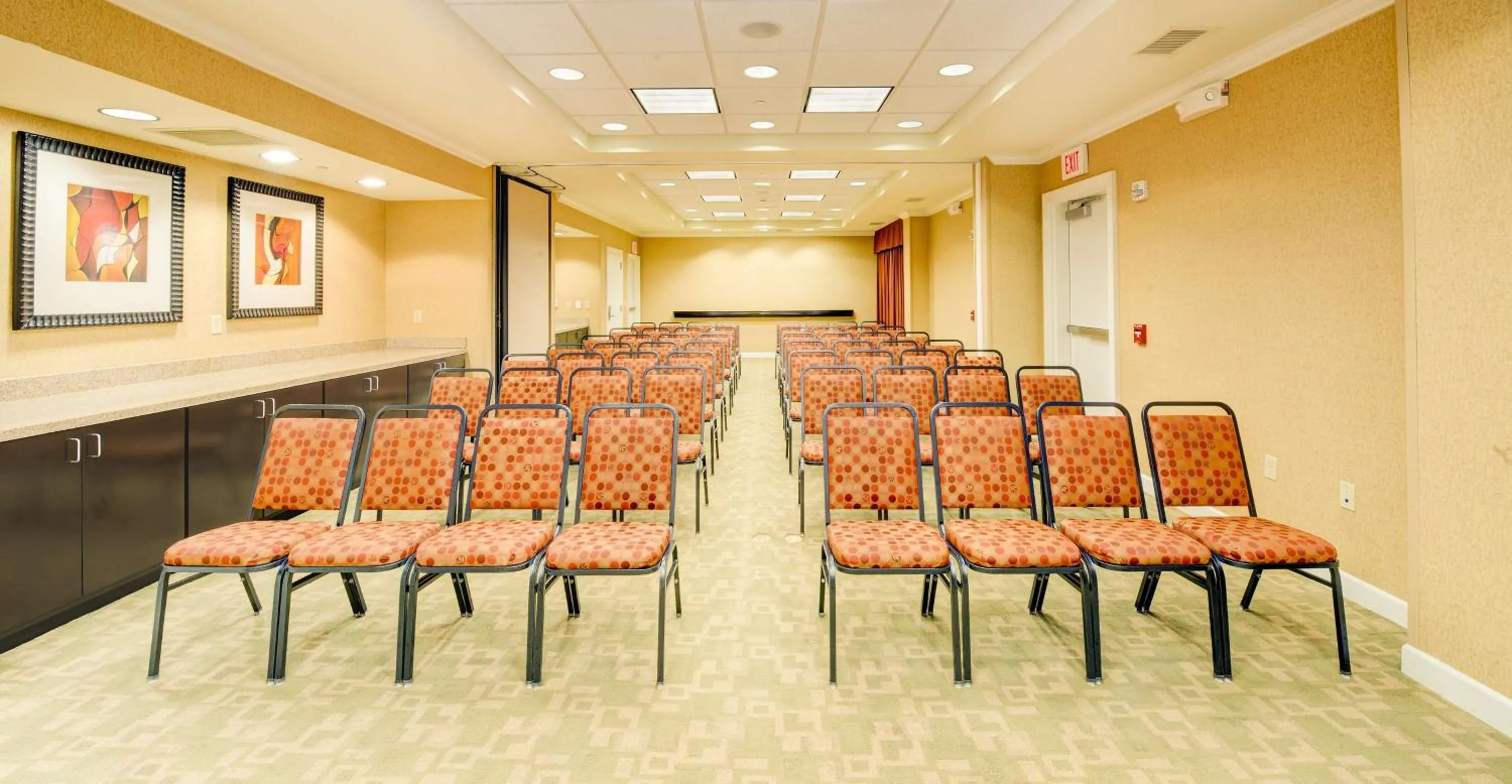 Meeting/conference room in Hampton Inn & Suites Scottsboro
