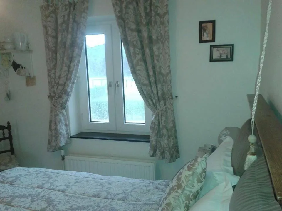 Bedroom, Bed in De Blauwe Maaten