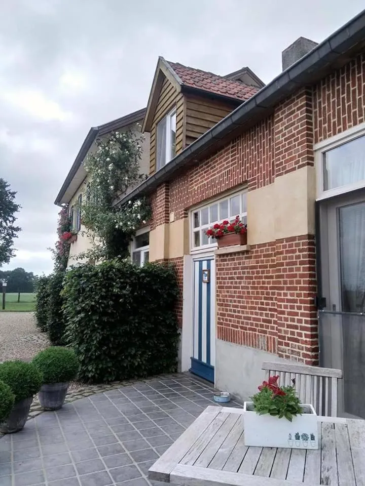 Facade/entrance in De Blauwe Maaten