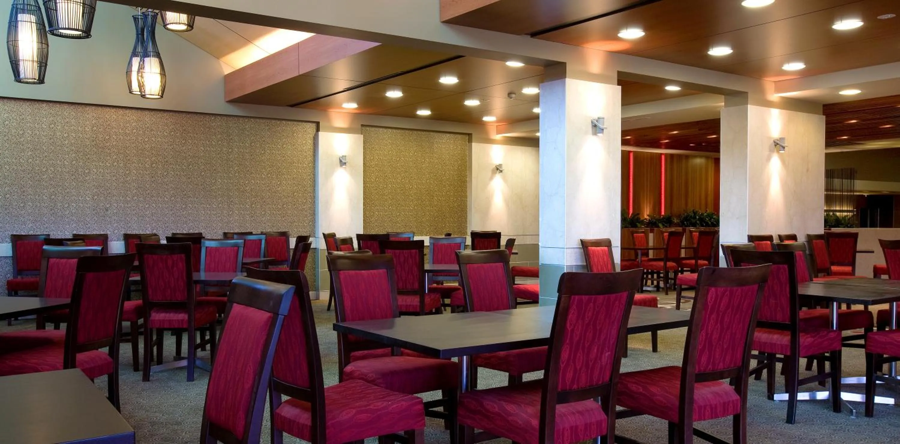 Restaurant/places to eat in Mercure Sydney Liverpool