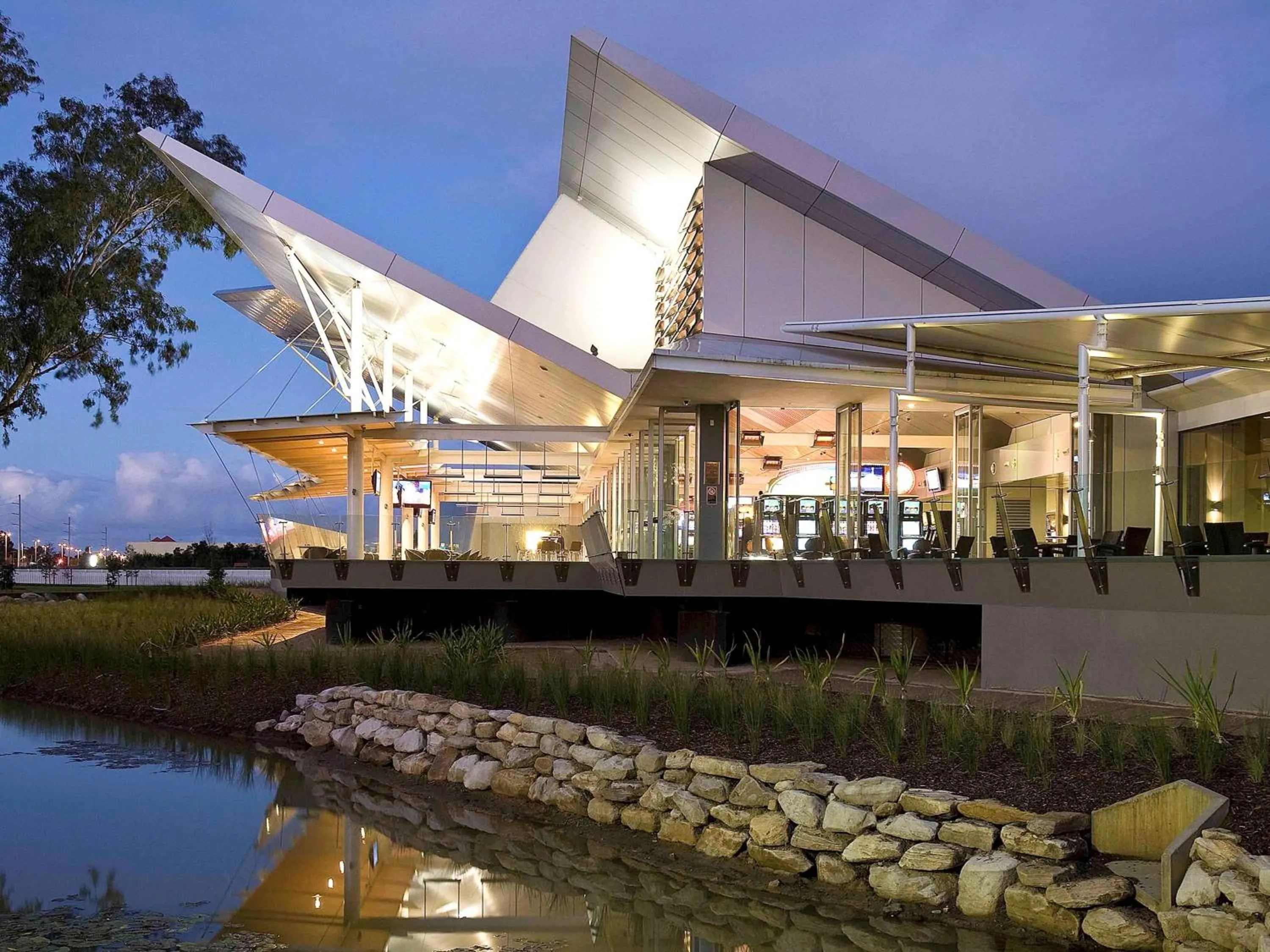 Property building in Mercure Sydney Liverpool