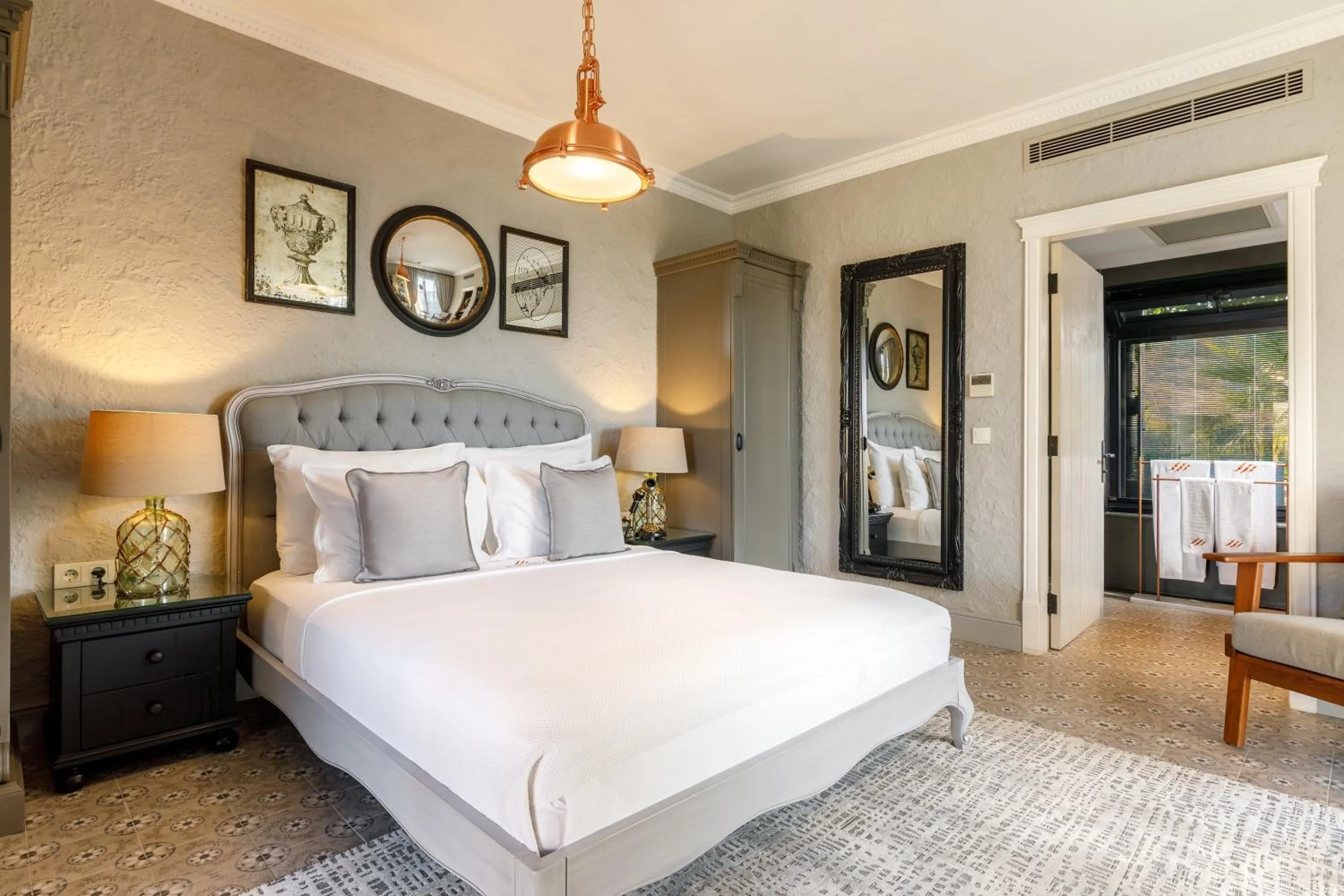 Bed in Alacatı Port Ladera Hotel - Adult Only