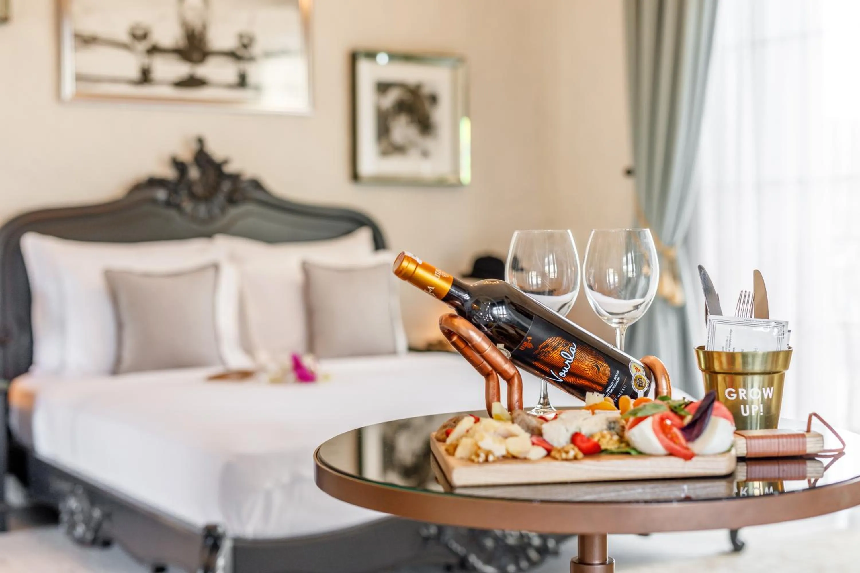 Food and drinks in Alacatı Port Ladera Hotel - Adult Only