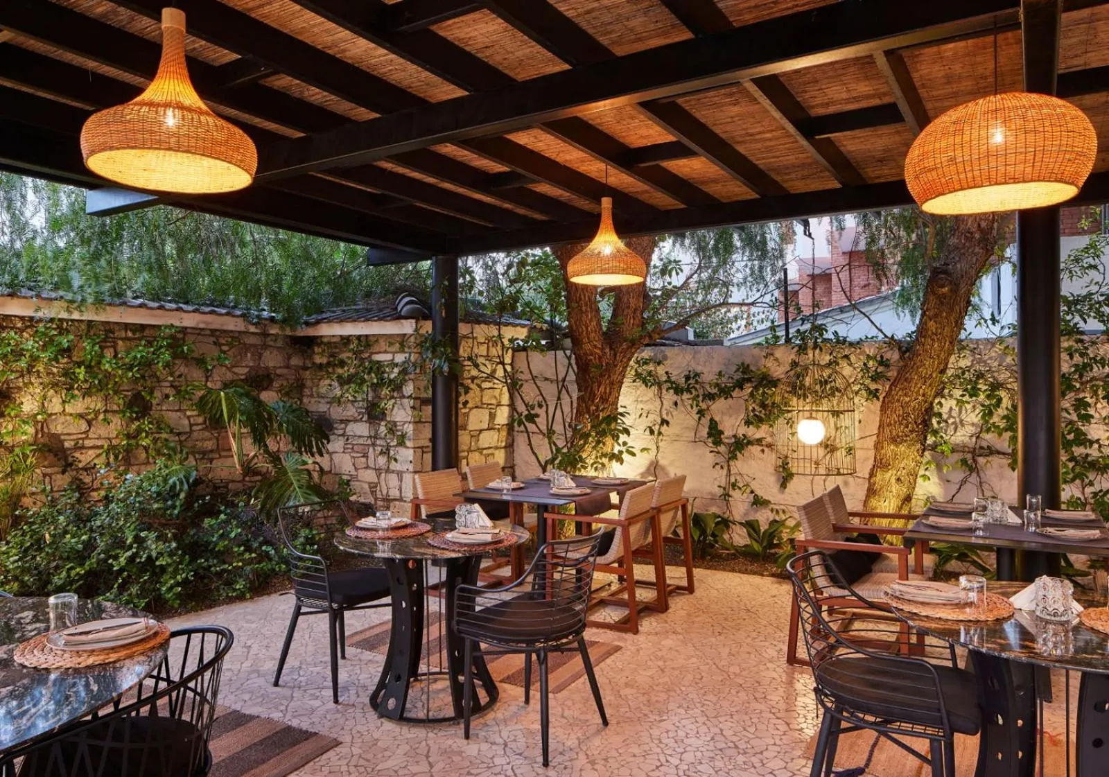 Restaurant/places to eat in Alacatı Port Ladera Hotel - Adult Only