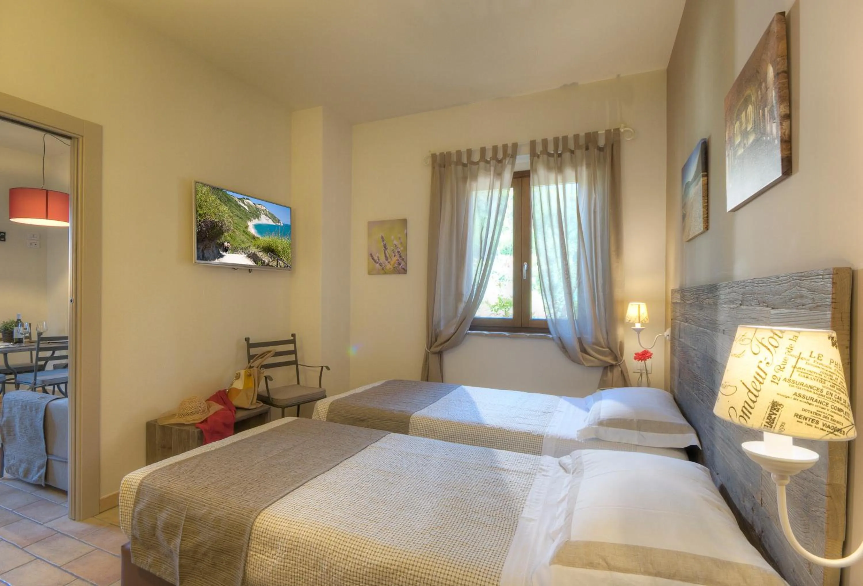 Bed in Villa Gens Camuria