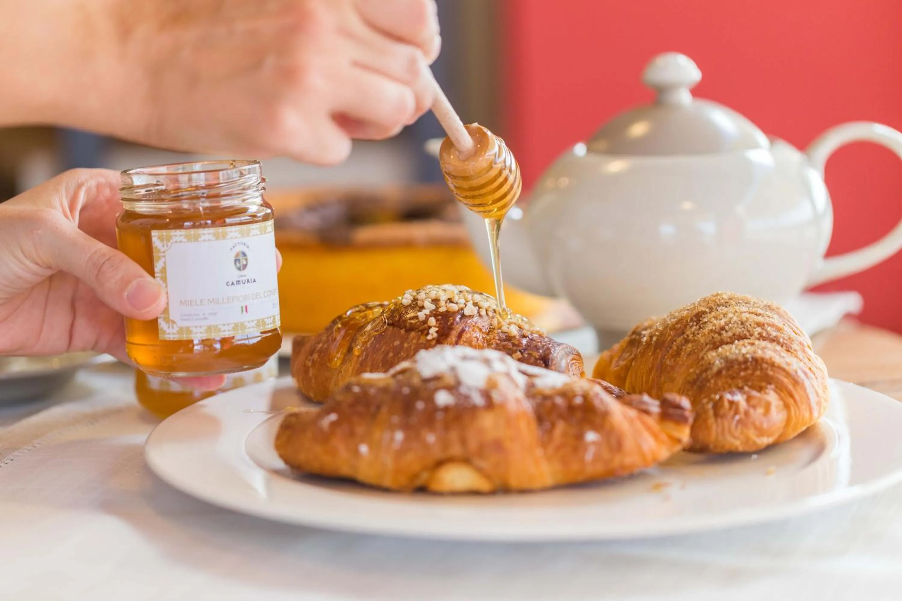 Restaurant/places to eat in Villa Gens Camuria