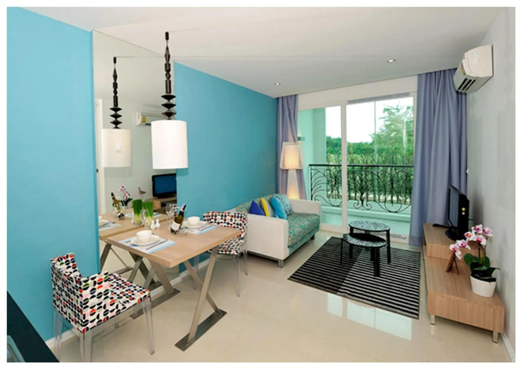 Living room in Atlantic Condo Resort Pattaya by Panisara