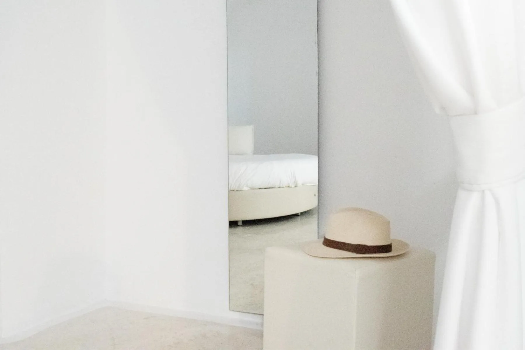 Decorative detail, Bed in Hotel Thireas