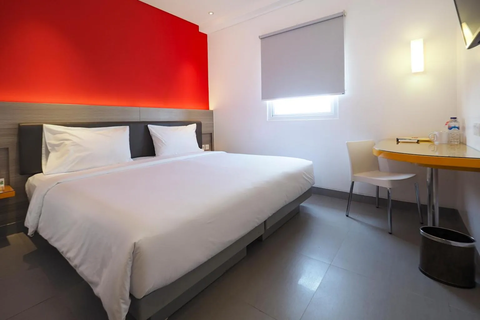 Bedroom, Bed in Amaris Hotel Sriwedari Solo