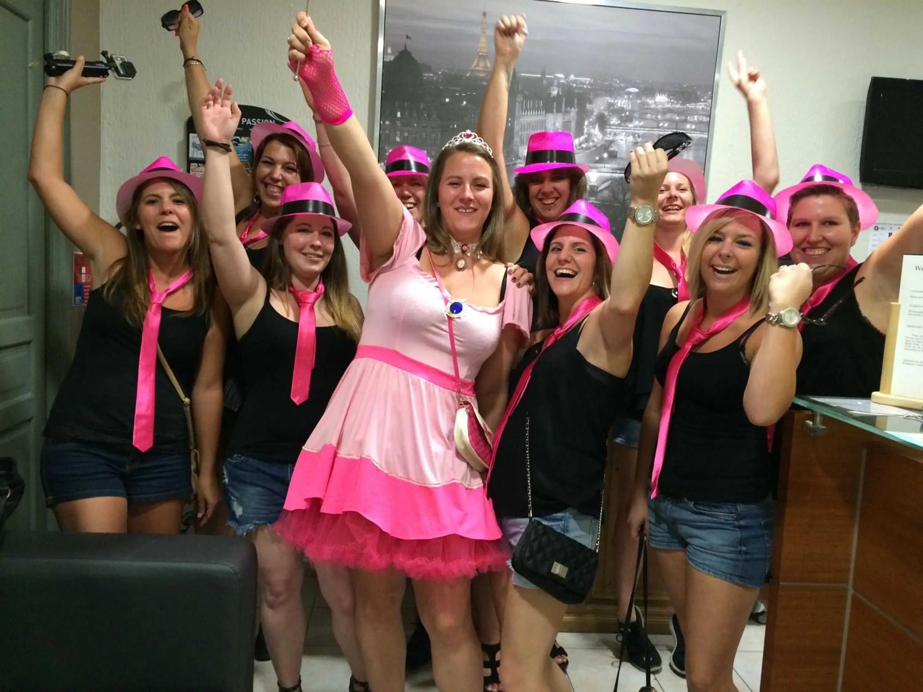 group of guests in Backpackers Chez Patrick